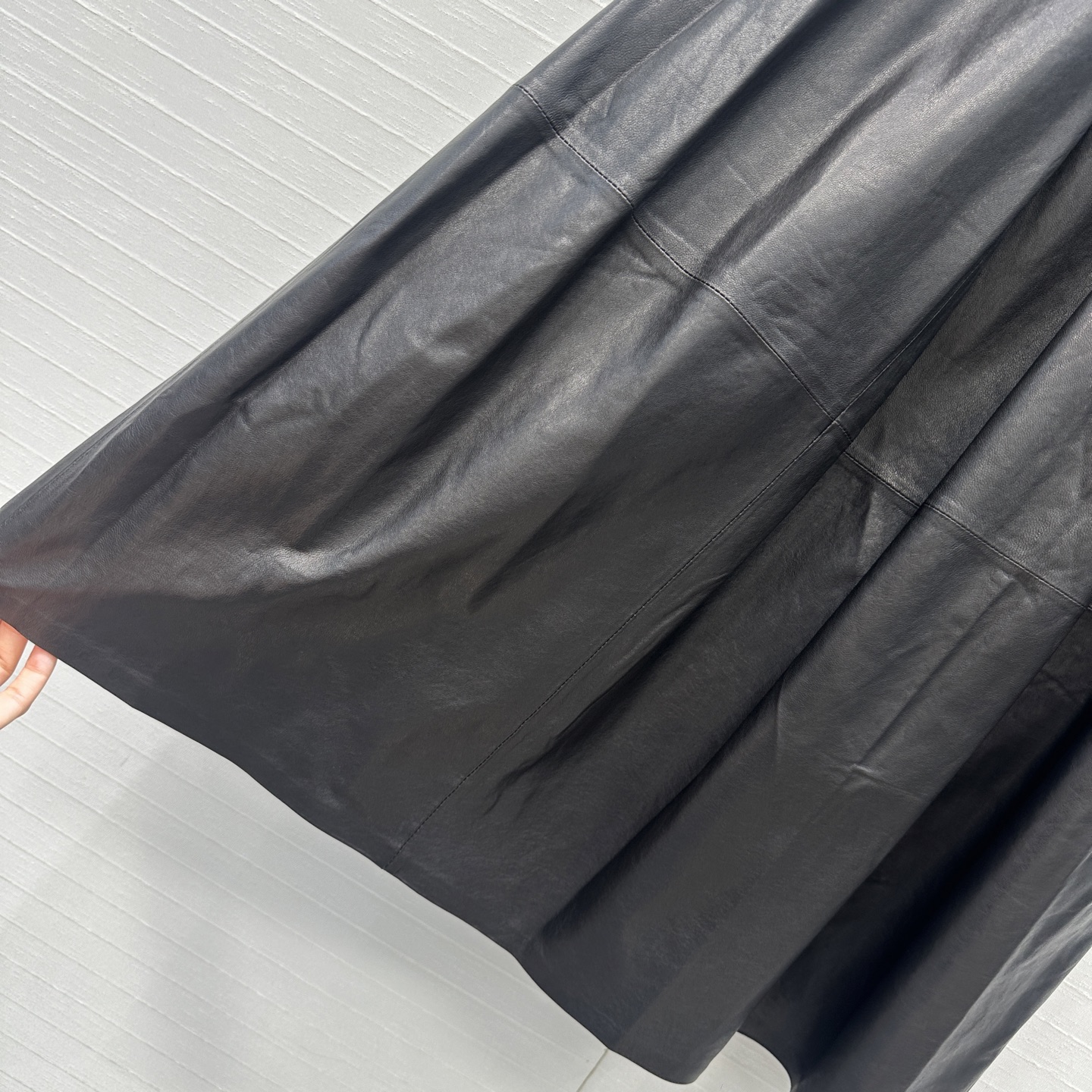 独家首发💕Alai*高智感穿搭！独家进口小羊皮高腰蓬蓬长半裙！100%绵羊皮，植鞣工艺皮质肉感油润柔软又