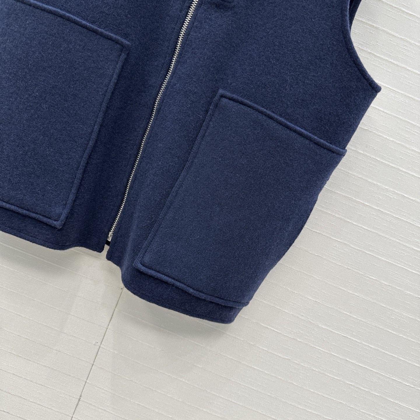 独家首发❤️爆单推荐❤️H马甲秋冬新品！螺纹拉链立领羊绒针织马甲外套！短裁H版型叠搭简约时髦！休闲帅气不