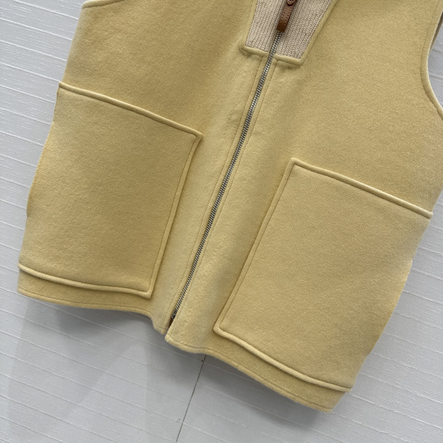 独家首发❤️爆单推荐❤️H马甲秋冬新品！螺纹拉链立领羊绒针织马甲外套！短裁H版型叠搭简约时髦！休闲帅气不