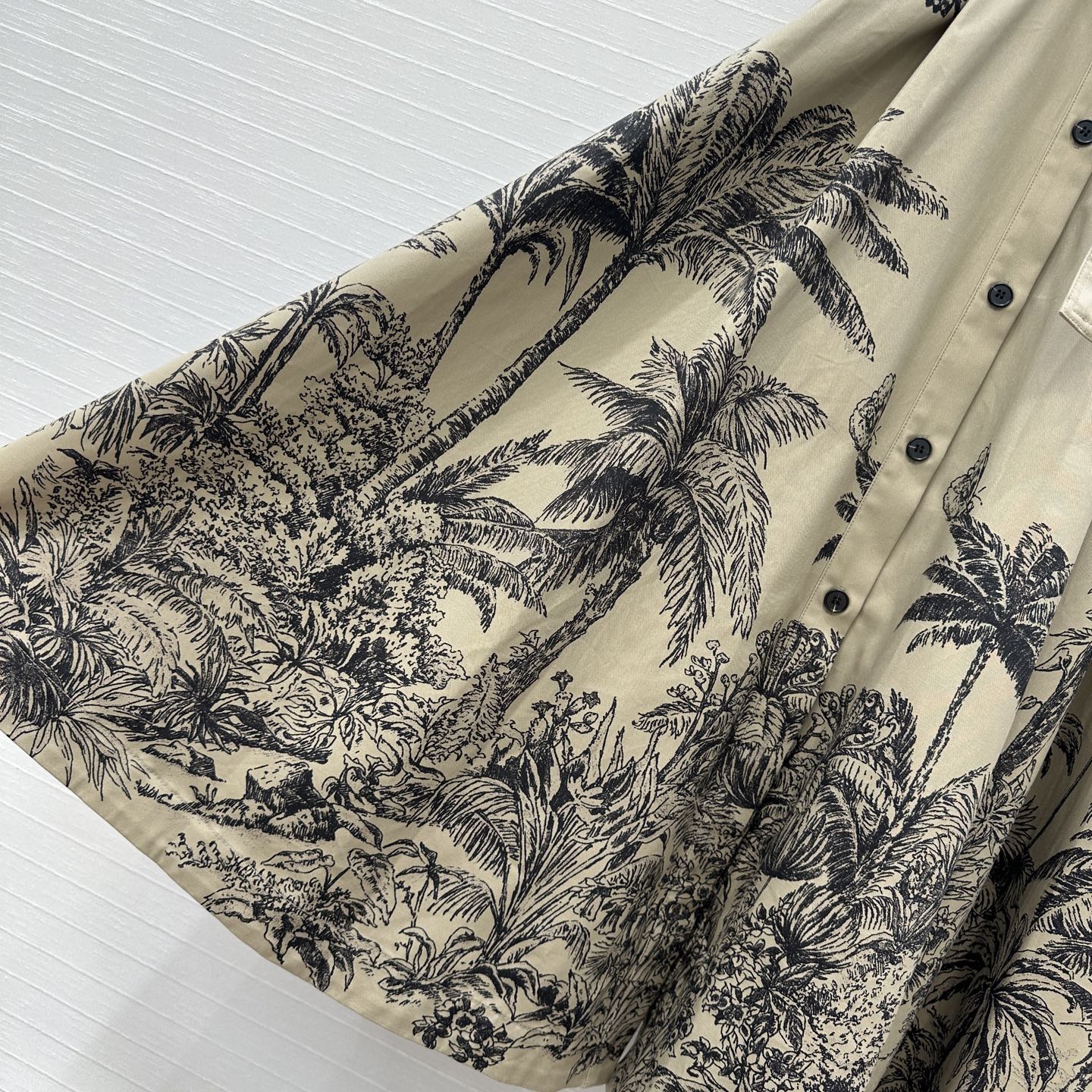 高端品质❤️Dio*25新品 榛果色茹伊印花衬领连衣裙！重新诠释 D家经典丛林动物图案。定制进口高密度纯