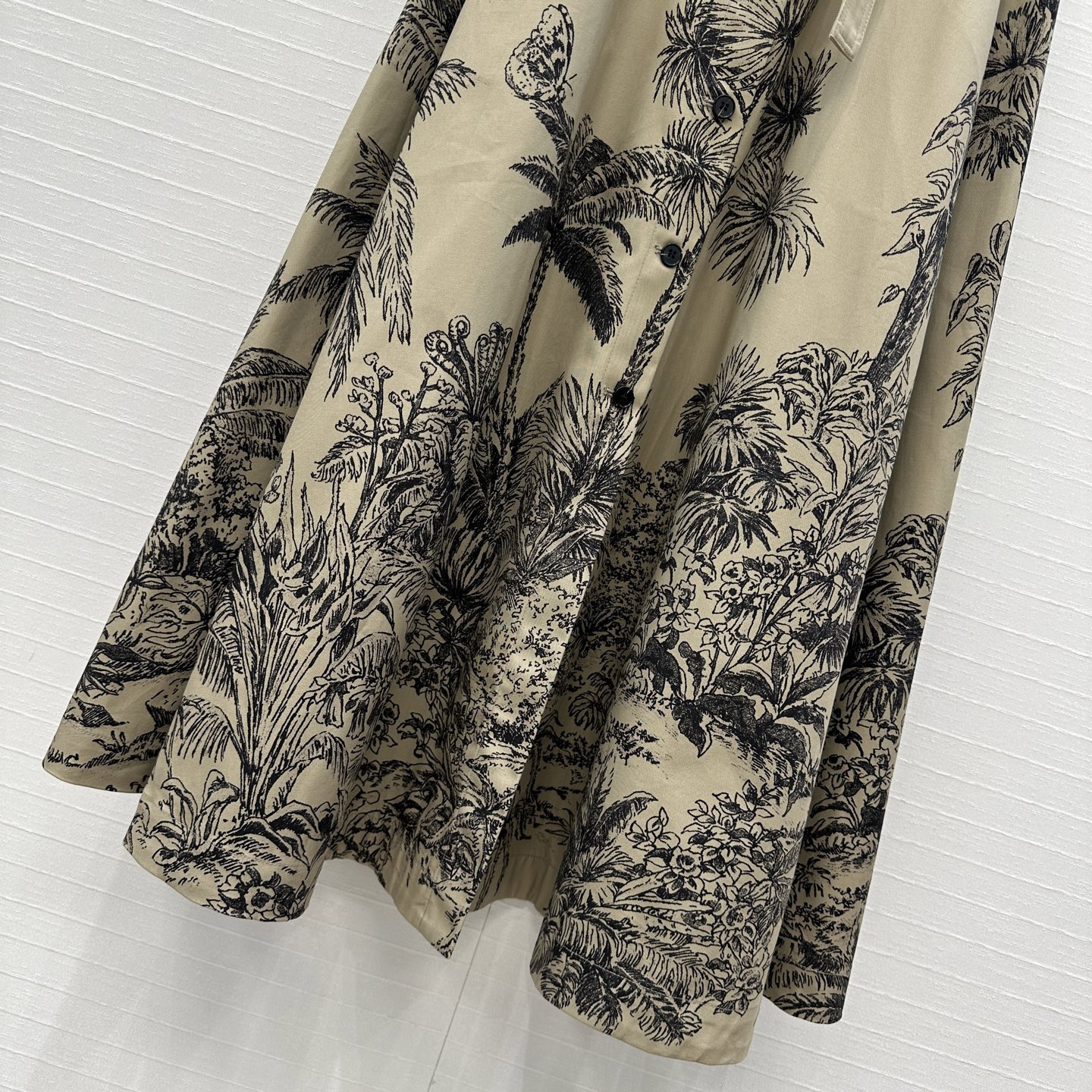 高端品质❤️Dio*25新品 榛果色茹伊印花长款半裙，重新诠释D家经典丛林动物图案。定制进口高密度纯棉面