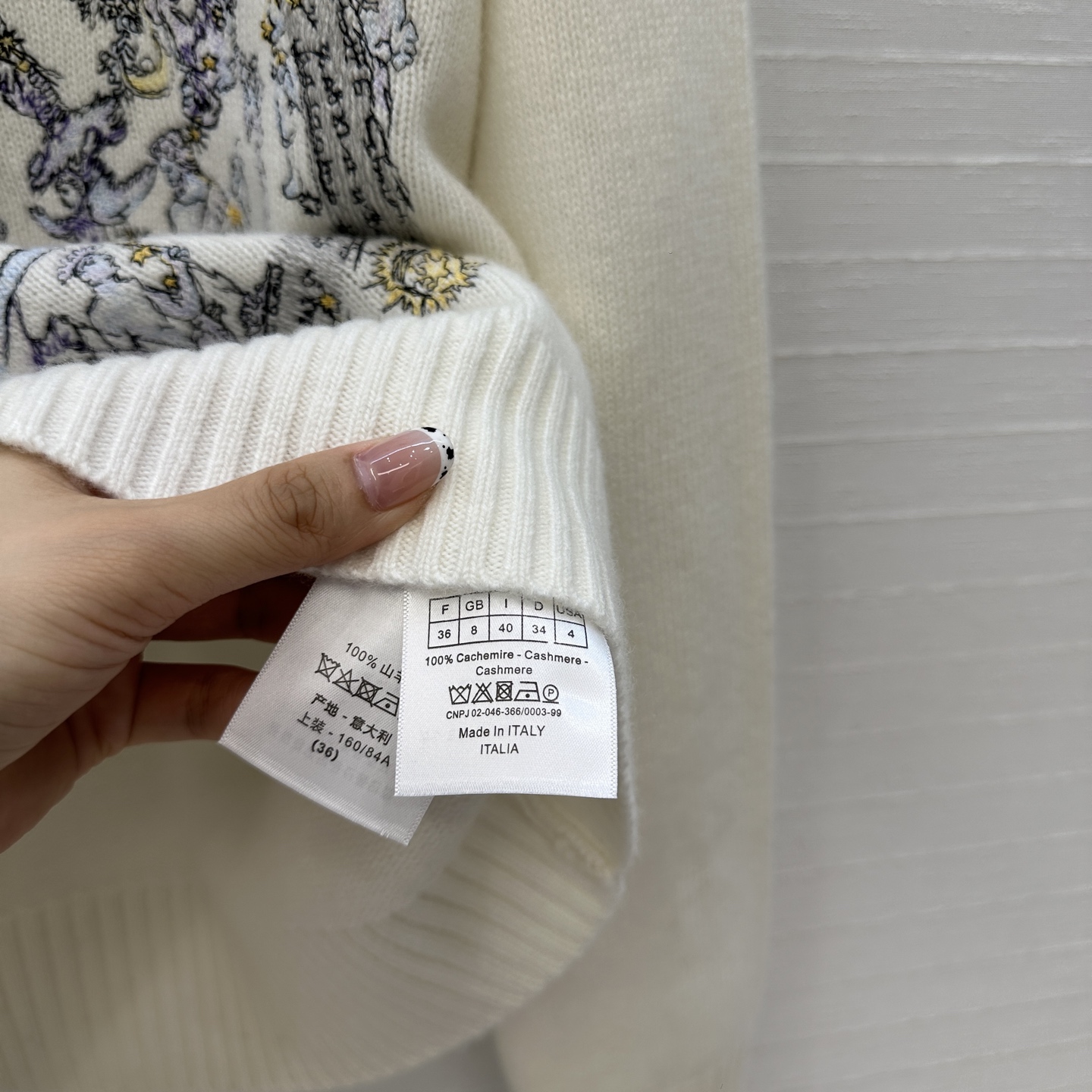 原单品质🖤MissD秋冬新品限定系列，天马行空星座图案刺绣羊绒毛衣！⚠️瑞士机满幅重工多色定位刺绣工艺系