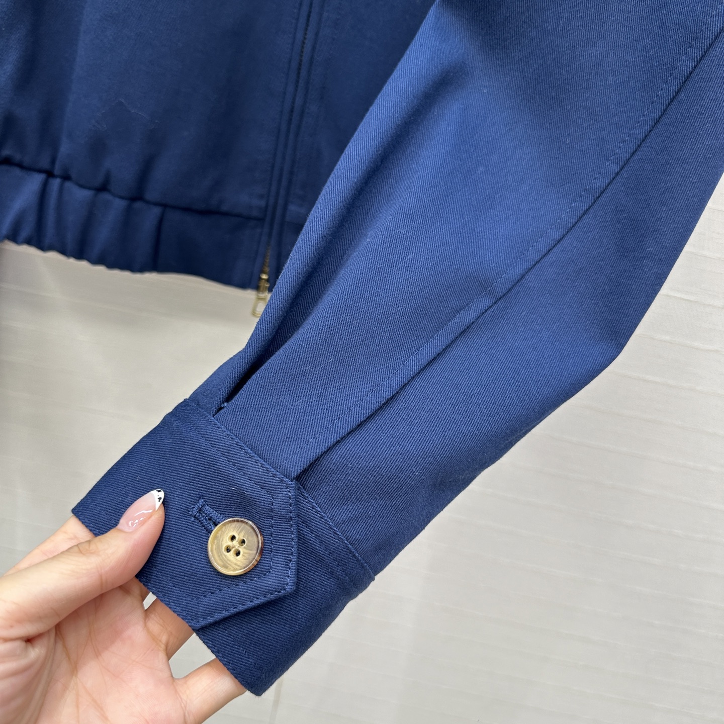 强烈推荐❤️RL长期主义穿搭 老干部风夹克外套，经典logo刺绣徽标点缀，短款拉链版型上身休闲帅气不挑人