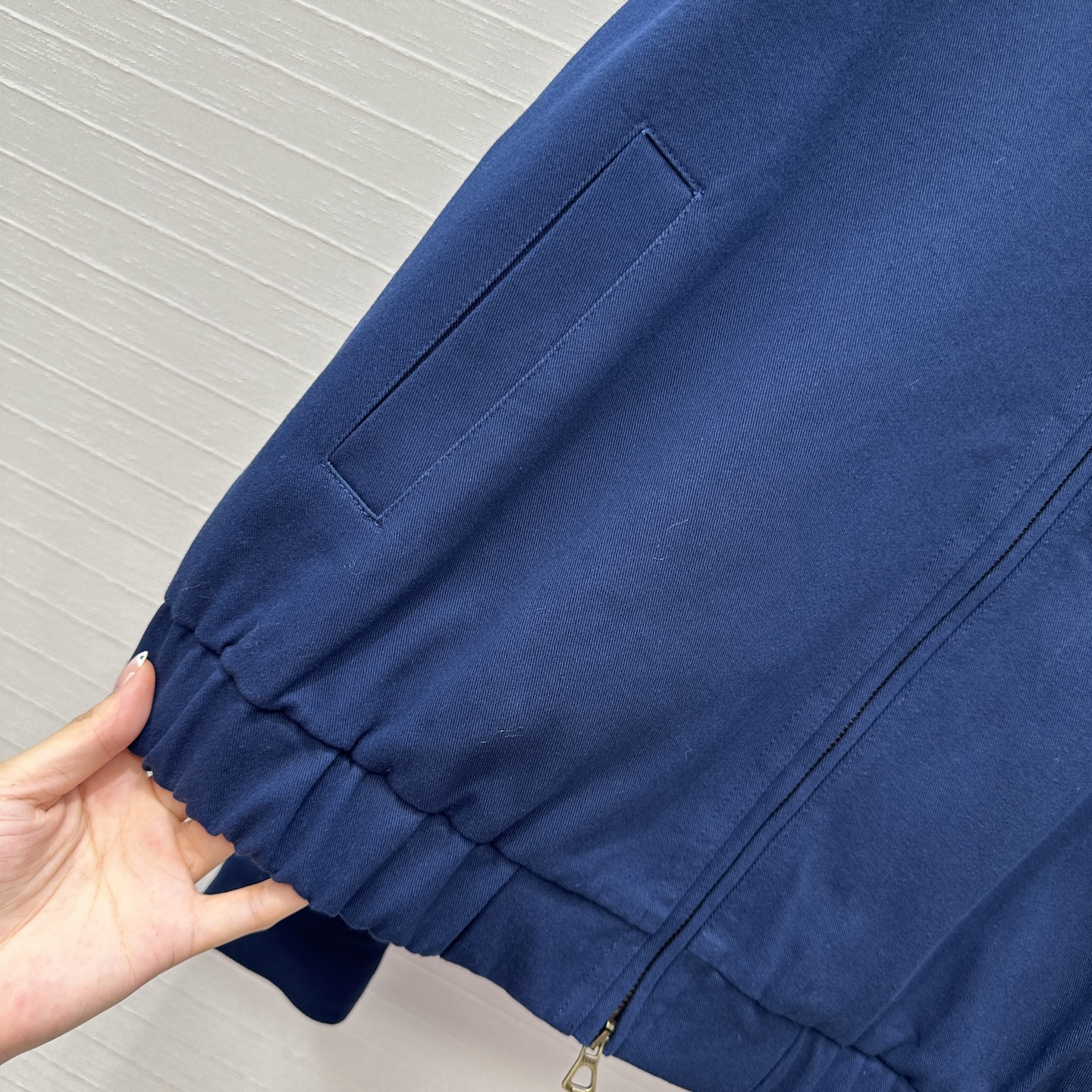 强烈推荐❤️RL长期主义穿搭 老干部风夹克外套，经典logo刺绣徽标点缀，短款拉链版型上身休闲帅气不挑人