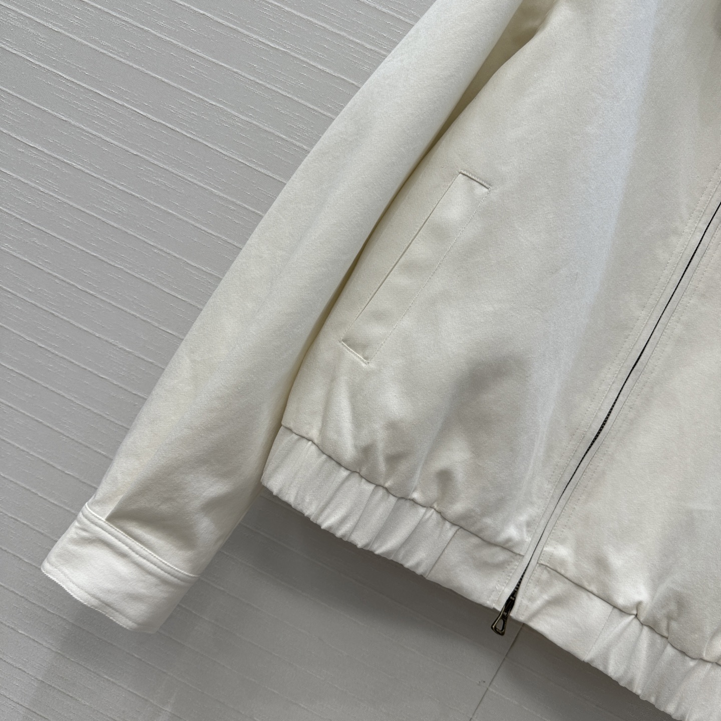 强烈推荐❤️RL长期主义穿搭 老干部风夹克外套，经典logo刺绣徽标点缀，短款拉链版型上身休闲帅气不挑人