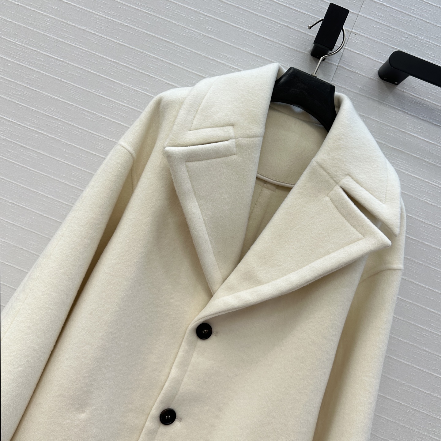 独家首发❤️高端原单品质！Lw早秋新品 皮革贴绣单排扣西装外套！气质大翻领茧型设计版型上身简约松弛随性帅