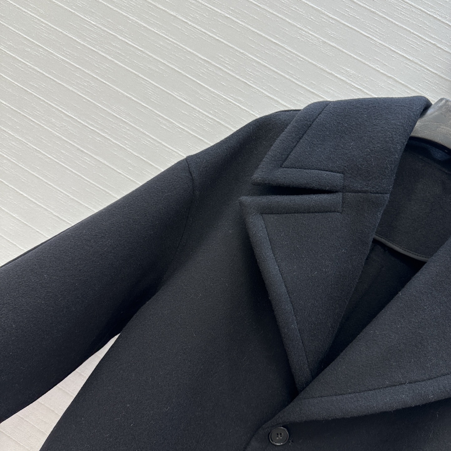 独家首发❤️高端原单品质！Lw早秋新品 皮革贴绣单排扣西装外套！气质大翻领茧型设计版型上身简约松弛随性帅