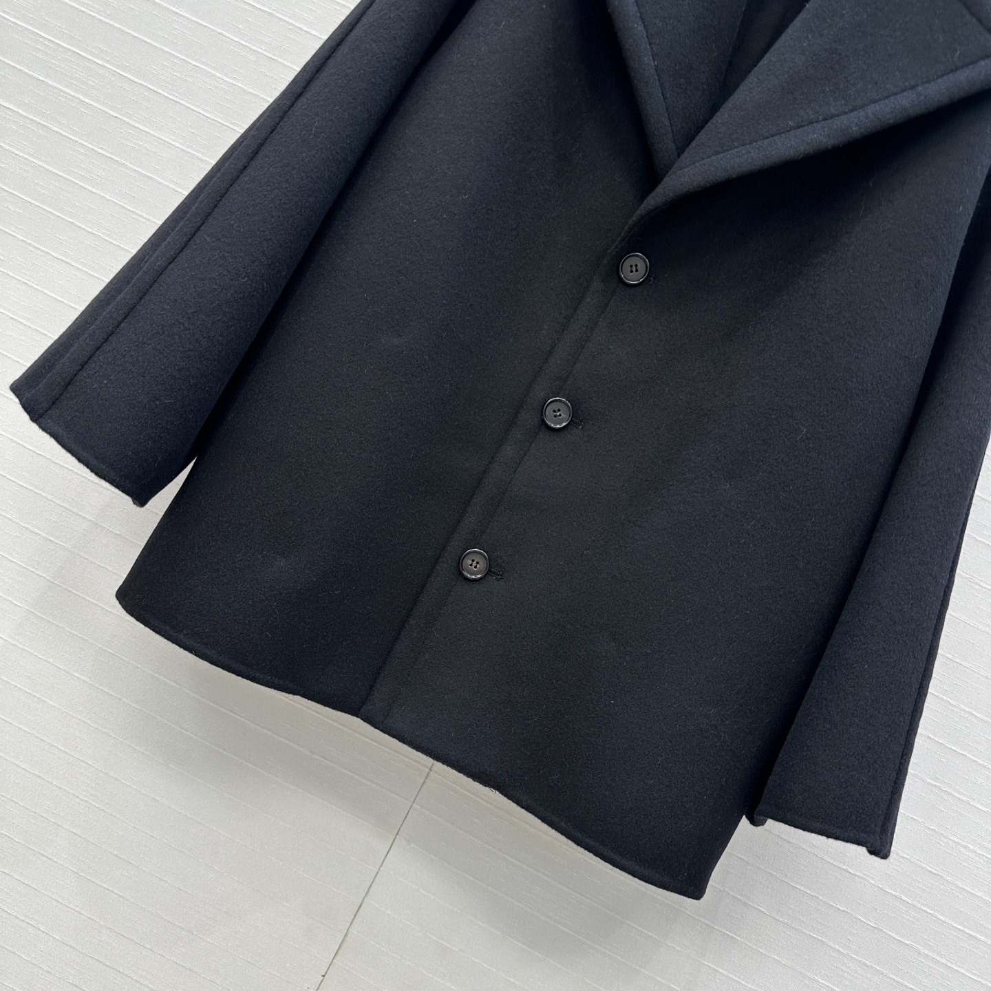 独家首发❤️高端原单品质！Lw早秋新品 皮革贴绣单排扣西装外套！气质大翻领茧型设计版型上身简约松弛随性帅