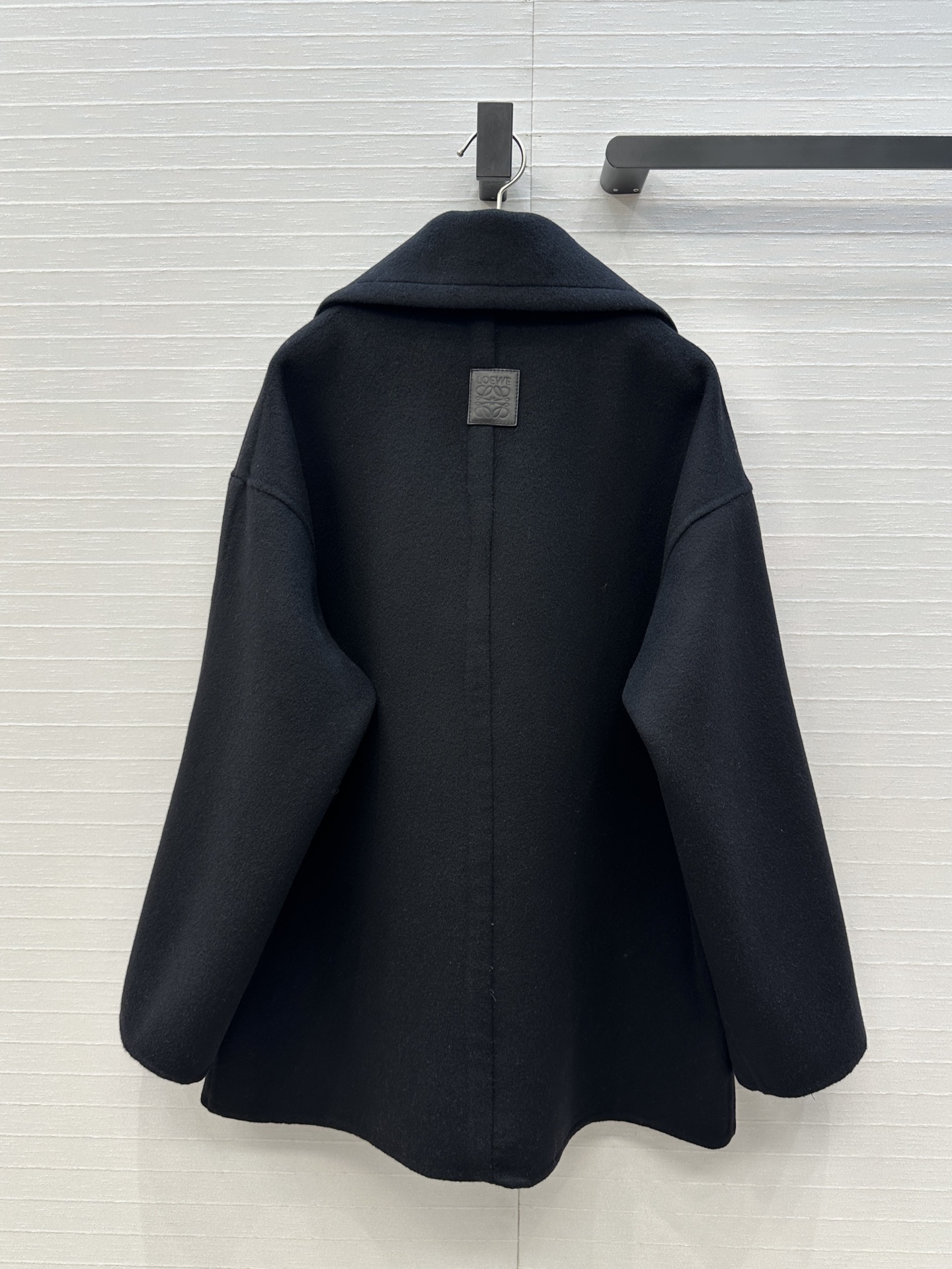 独家首发❤️高端原单品质！Lw早秋新品 皮革贴绣单排扣西装外套！气质大翻领茧型设计版型上身简约松弛随性帅