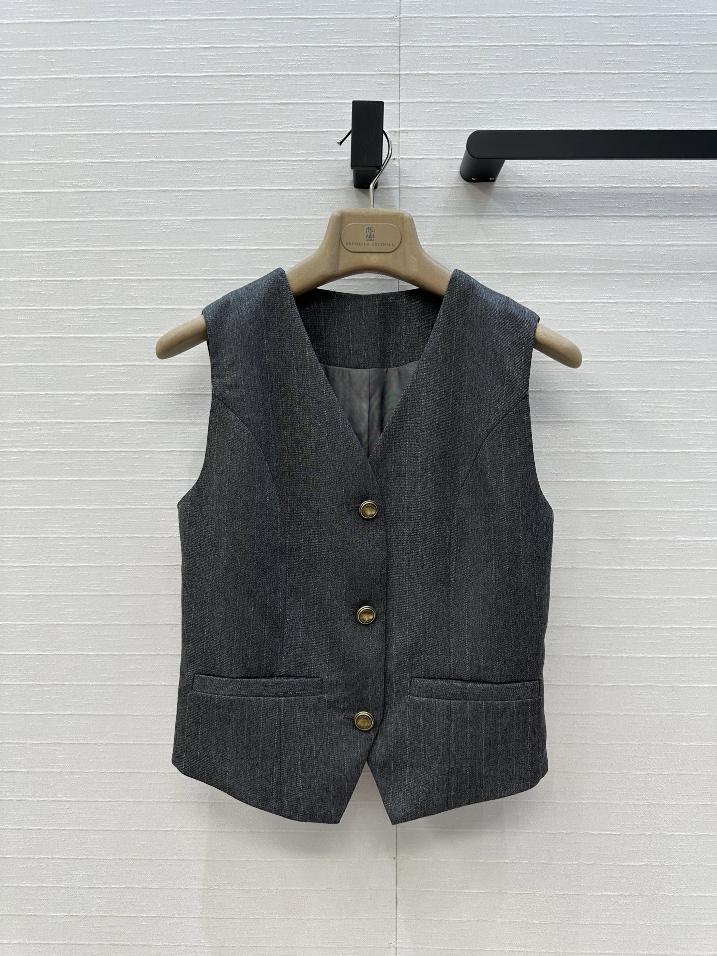 独家首发❤️Bc老钱风穿搭条纹马甲套装。经典束腰马甲搭配抽绳腰褶裥直筒裤，轻松演绎慵懒随性的高级单品。经