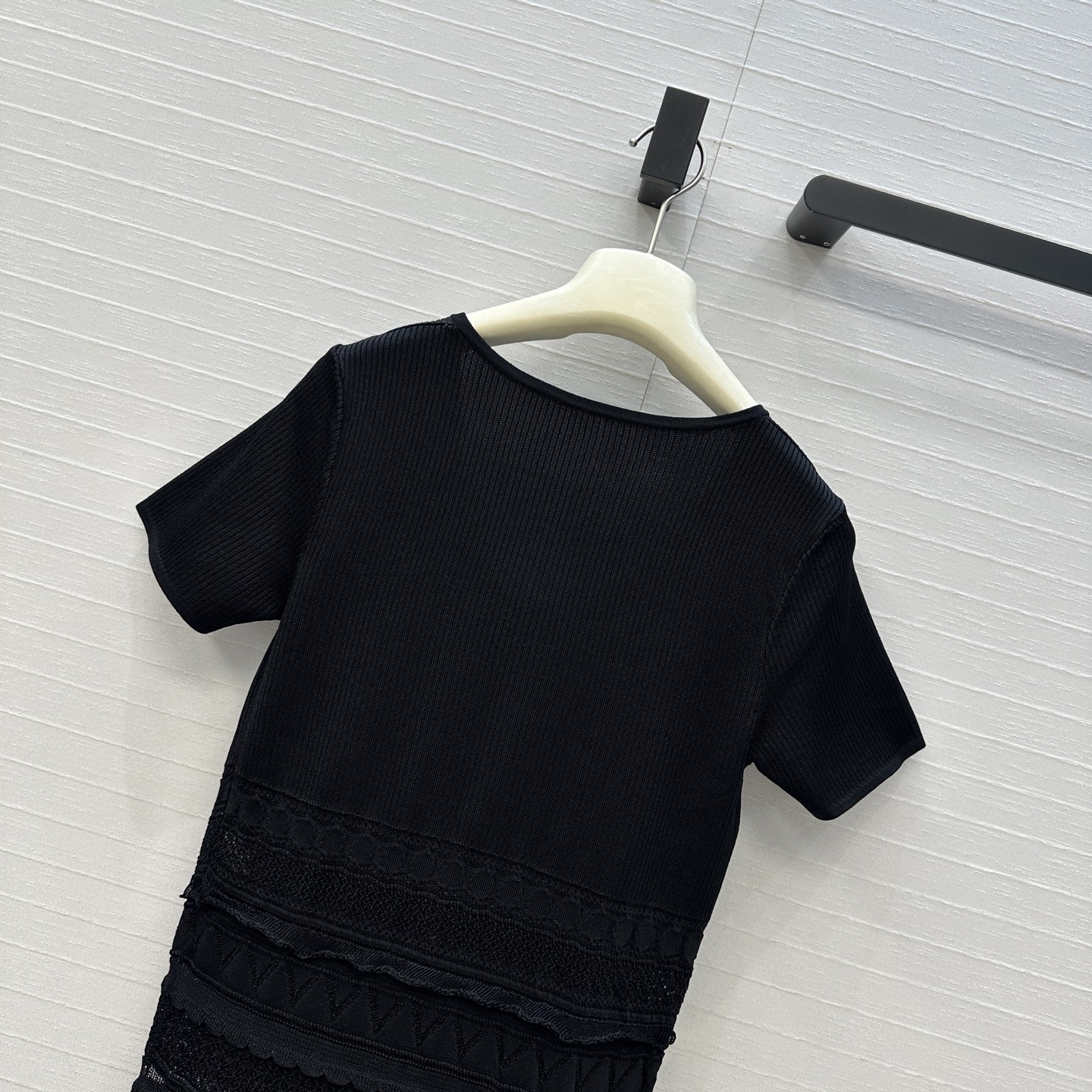 强烈推荐❤️Alai*新品芭蕾风镂空针织连衣裙，气质高级单品！低方领双开拉链设计层次感花边立体蓬蓬裙摆版