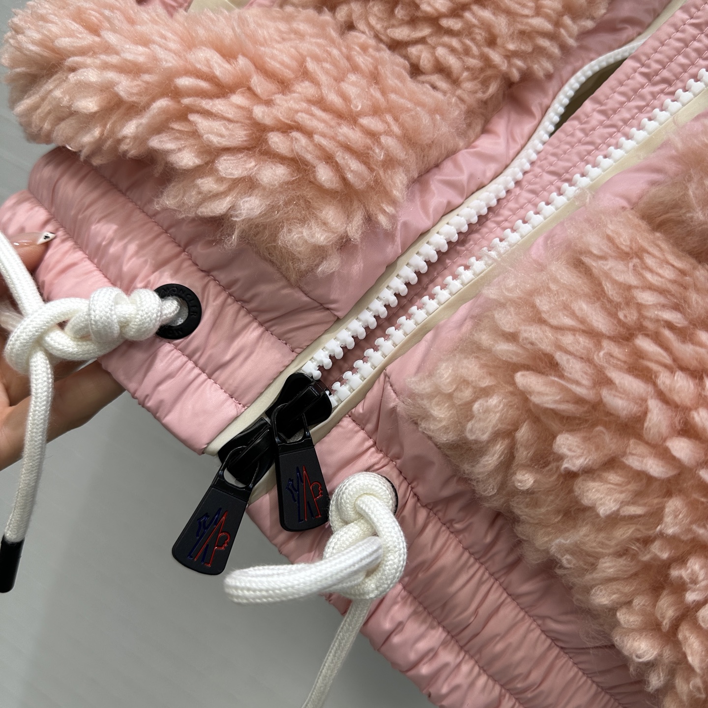 Moncler Women's Down Vest Lamb Wool Teddy Fleece Padded Outdoor Warm Coat 7 i1756578444602 7021 0 1