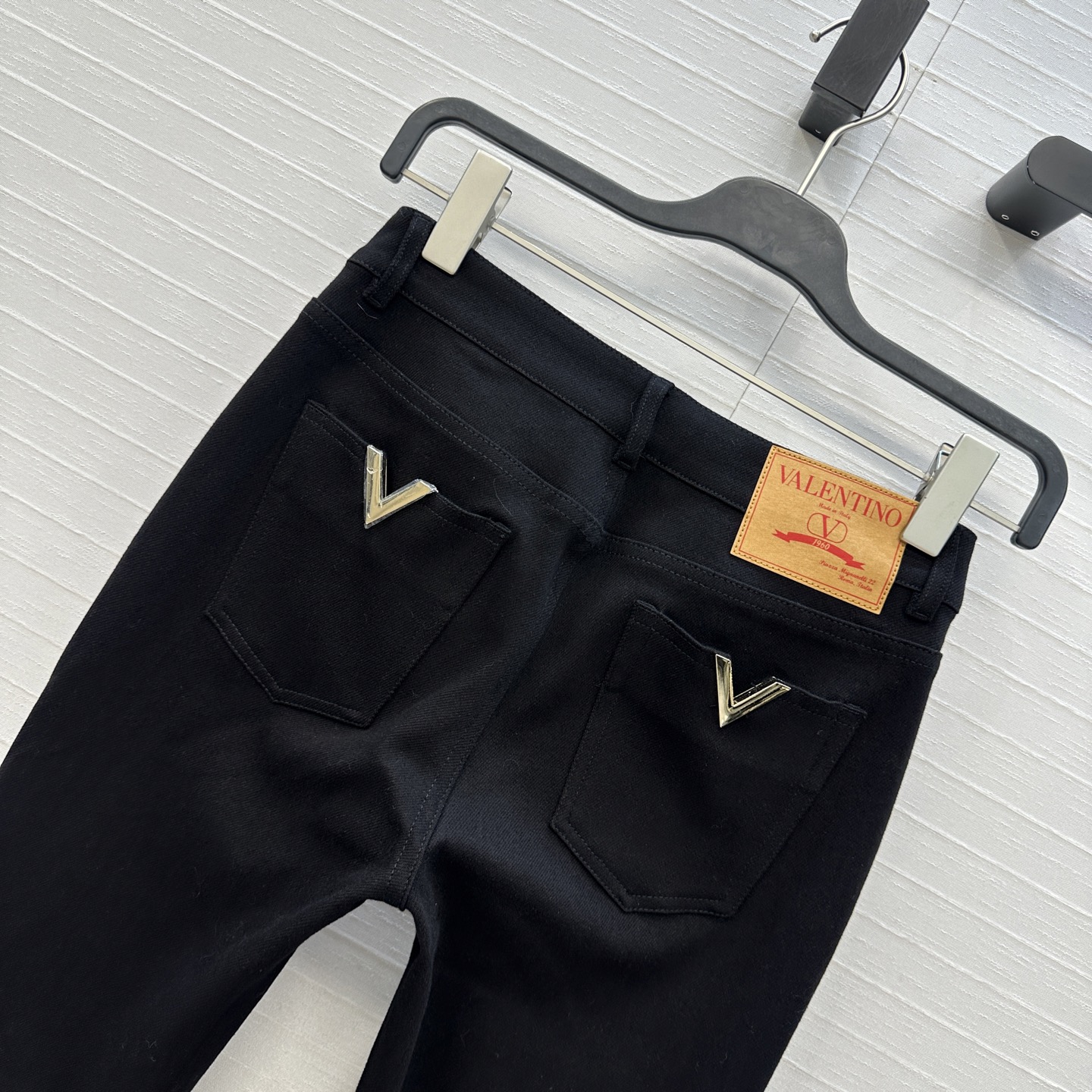 Elegant Flare Leg Jeans, High-Waisted Denim Pants with Metal Button Detail 10 i1756578896612 6606 0 8