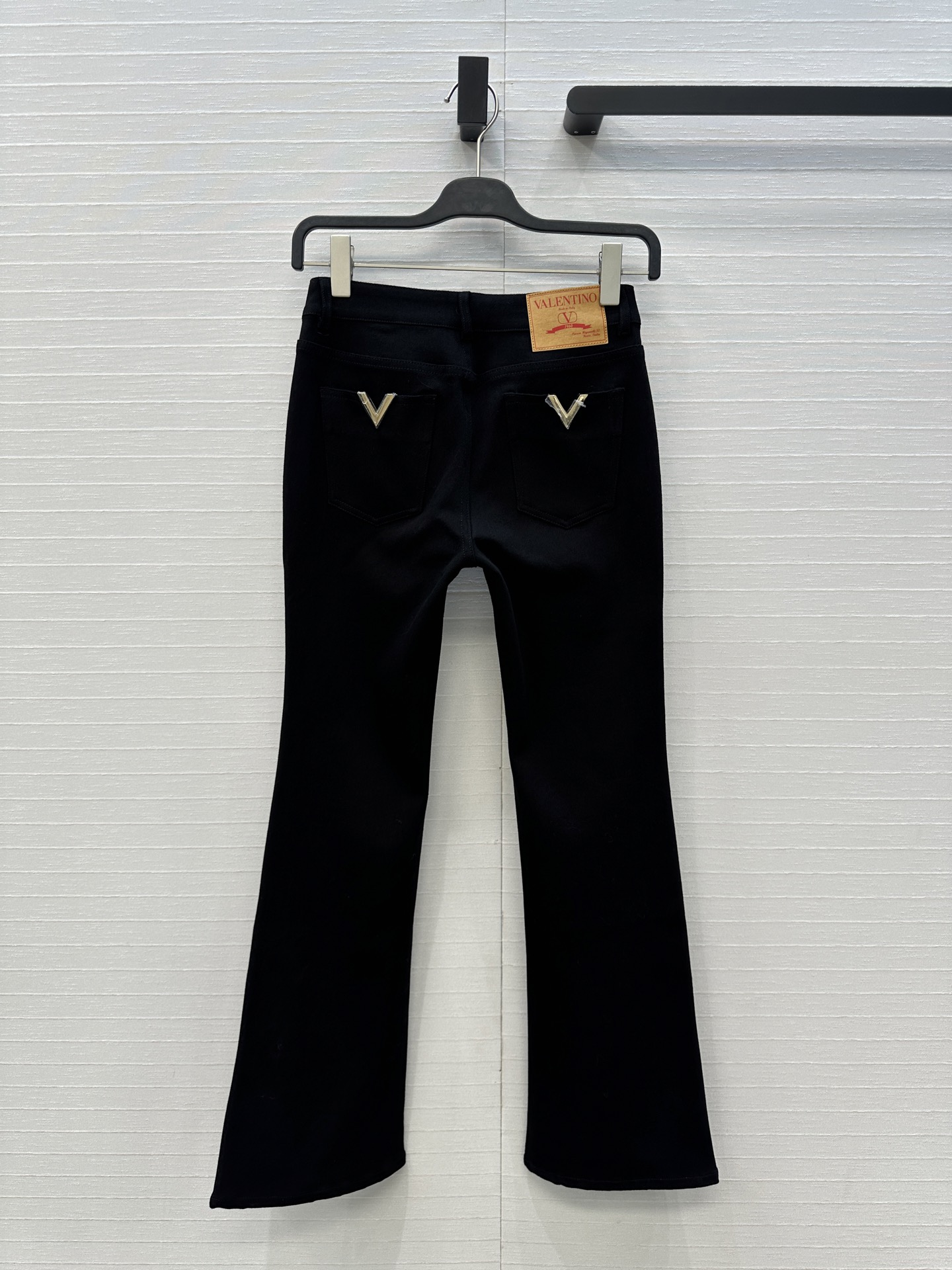 Elegant Flare Leg Jeans, High-Waisted Denim Pants with Metal Button Detail 9 i1756578896740 3349 0 7
