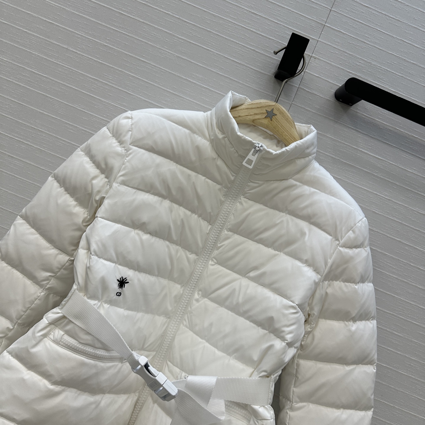 Dior White Down Jacket with Belt - Stylish Winter Outerwear for Women 3 i1756667627996 5519 0 1