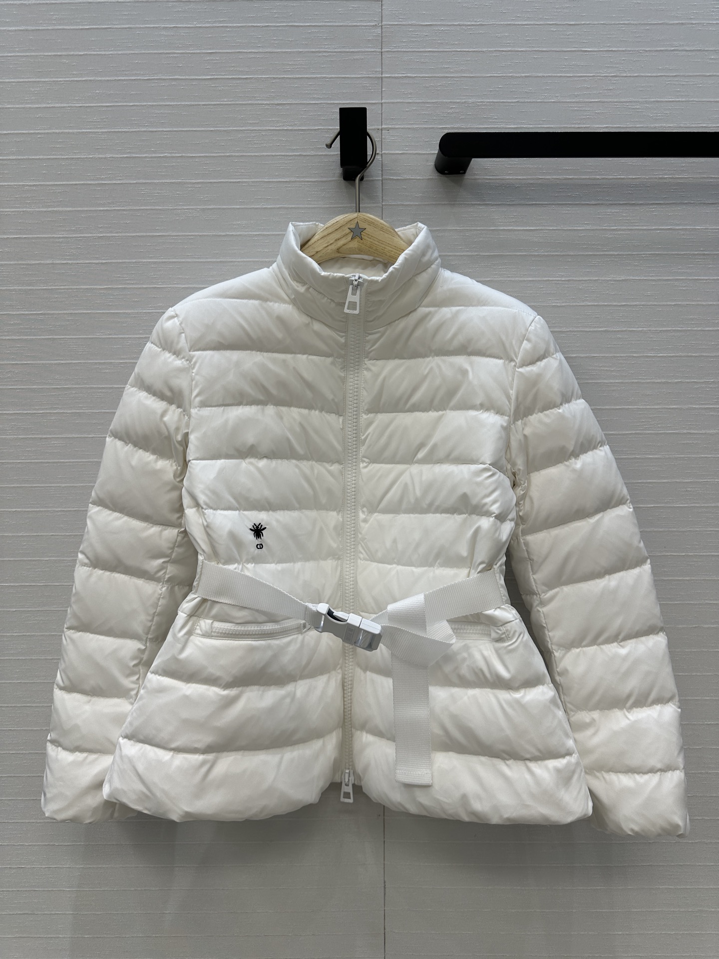 Dior White Down Jacket with Belt - Stylish Winter Outerwear for Women 2 i1756667629588 5692 0 0