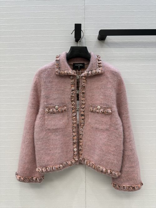 Coco-Style Pink Cardigan, Rhinestone CC Hook, Elegant and Slim Fit 1 Coco-Style Pink Cardigan, Rhinestone CC Hook, Elegant and Slim Fit