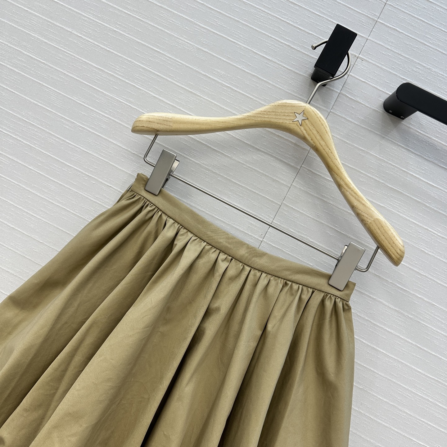 Dior Khaki Sweet Cool Girl Style Skirt, High Waist A-Line Mini Skirt 3 i1756668400588 7939 0 1