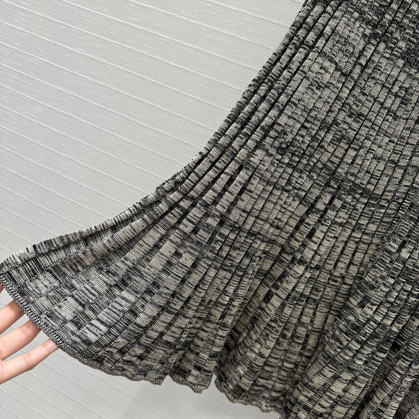 i1757183882459 880 0 4