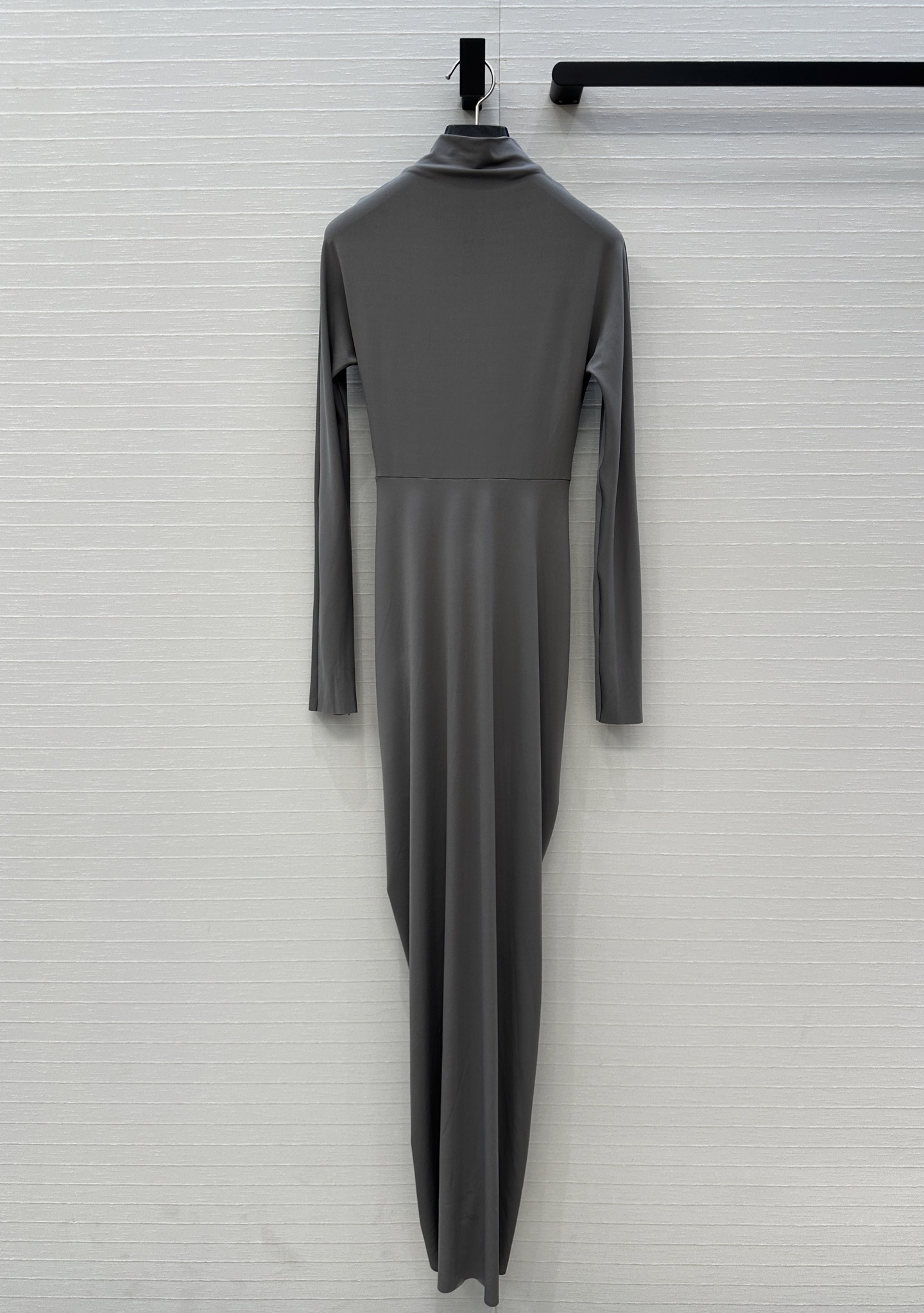 独家首发❤️Alai*25新品褶皱立领连衣裙，优雅性感迷人气质上身美到没朋友！气质垂领弹性包裹打造身体的