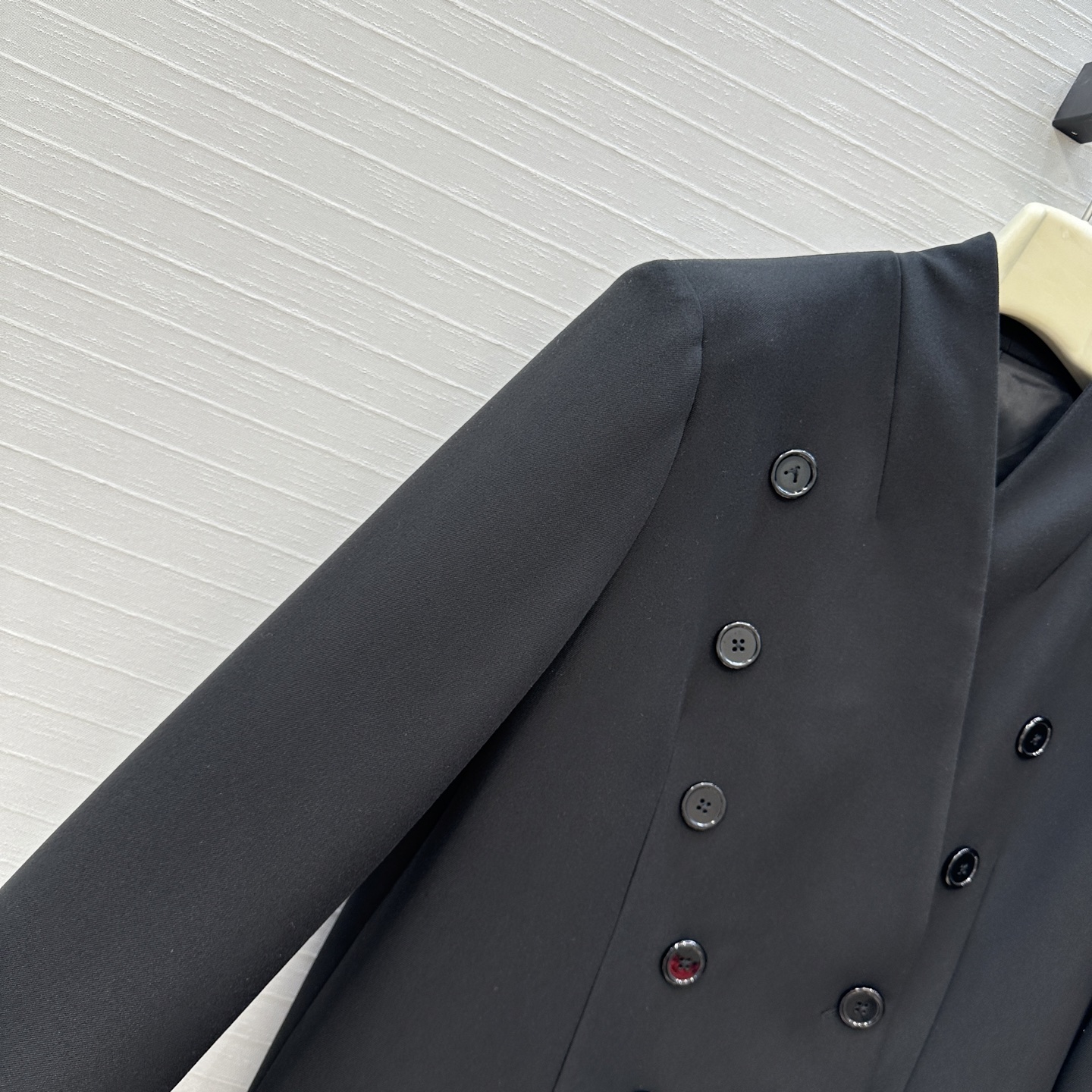 独家首发！Alai*秋冬新品超A的V型领西装大衣！自带直角肩茧型直身设计立体剪裁版型上身百搭不挑人干练潇