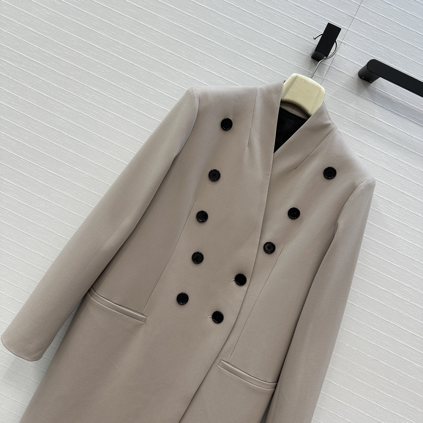 独家首发！Alai*秋冬新品超A的V型领西装大衣！自带直角肩茧型直身设计立体剪裁版型上身百搭不挑人干练潇