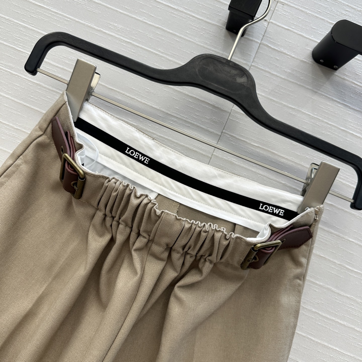 独家首发♥️Lw25新品皮带扣设计休闲小西裤！缩褶腰设计立裁中高腰修直西装裤！实穿又有设计感！休闲帅气通