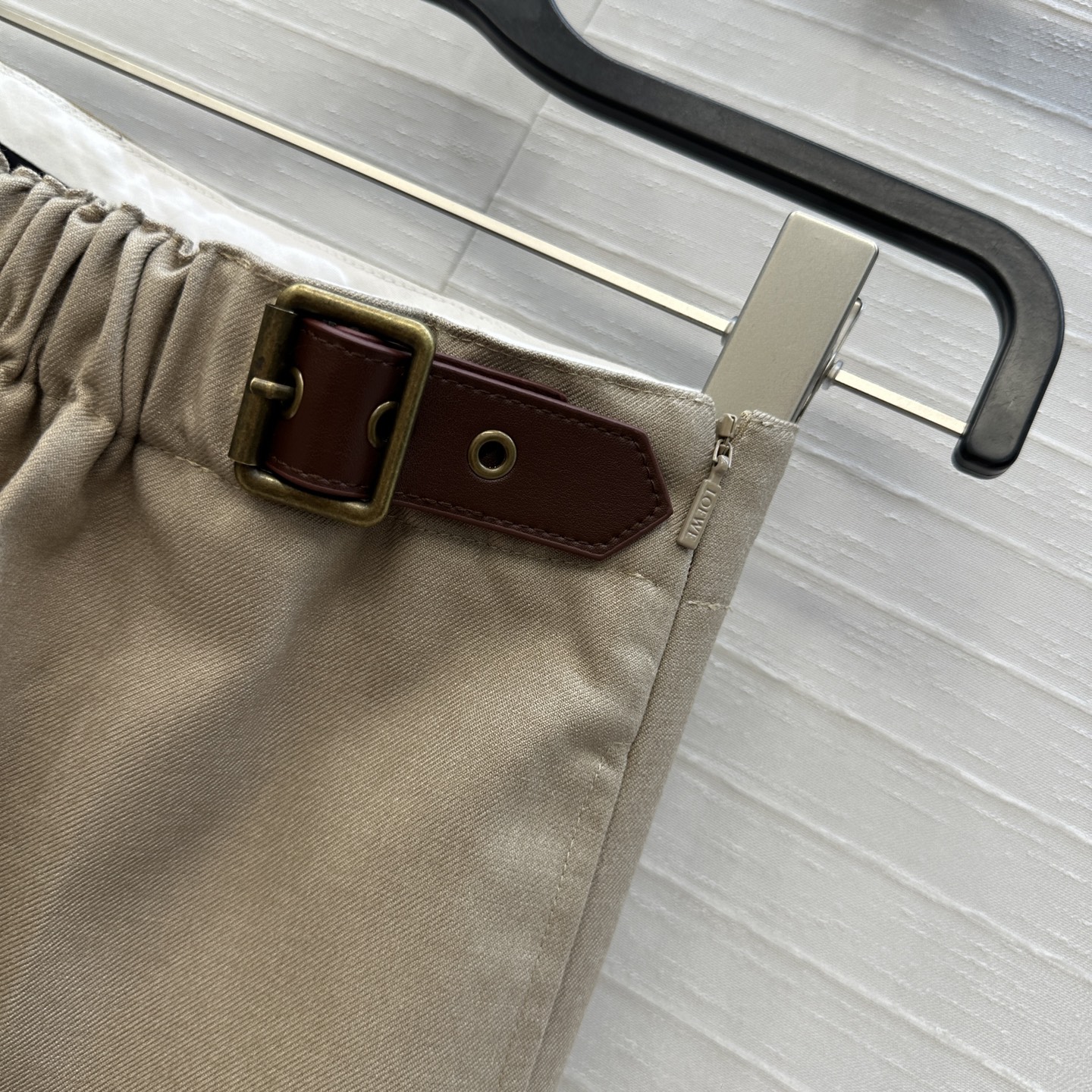 独家首发♥️Lw25新品皮带扣设计休闲小西裤！缩褶腰设计立裁中高腰修直西装裤！实穿又有设计感！休闲帅气通