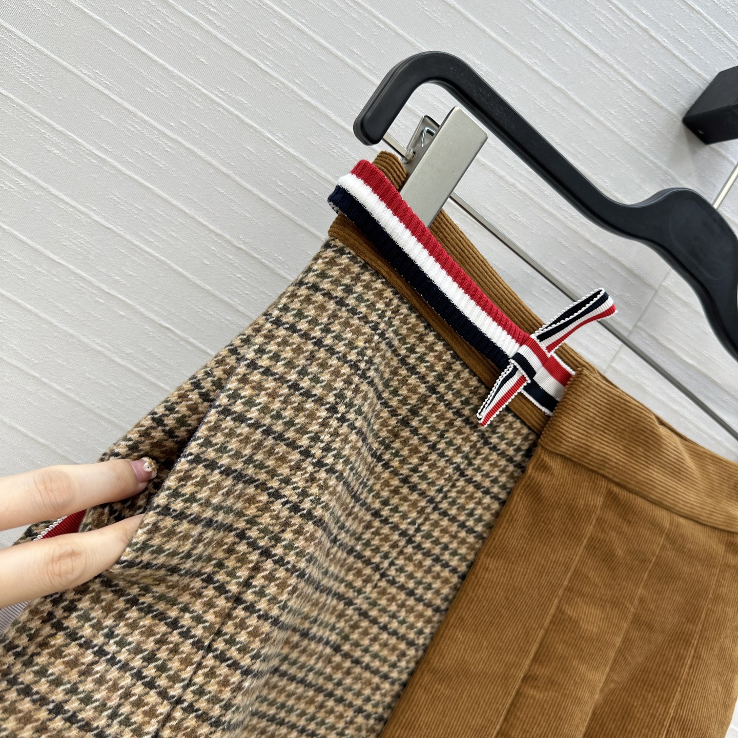 Houndstooth Pleated Skirt with Detachable Belt - Chic & Versatile 4 i1757526427310 9713 0 2