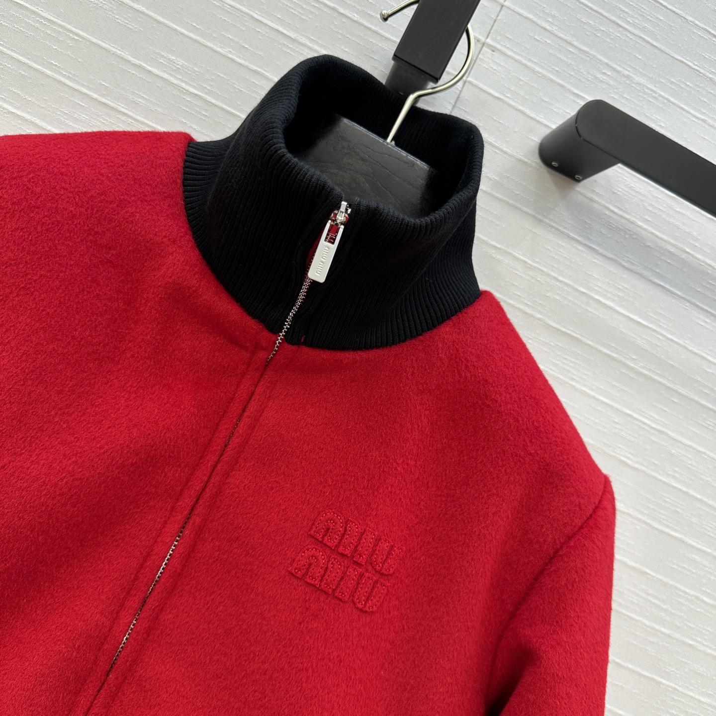 强烈推荐❤️miu系时髦分子风 立领毛呢棉服夹克外套，定位字母logo贴绣 格纹里衬拼接减龄感！螺纹边拼