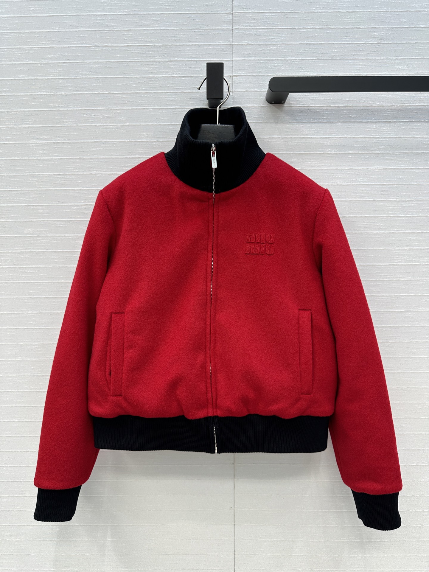 强烈推荐❤️miu系时髦分子风 立领毛呢棉服夹克外套，定位字母logo贴绣 格纹里衬拼接减龄感！螺纹边拼