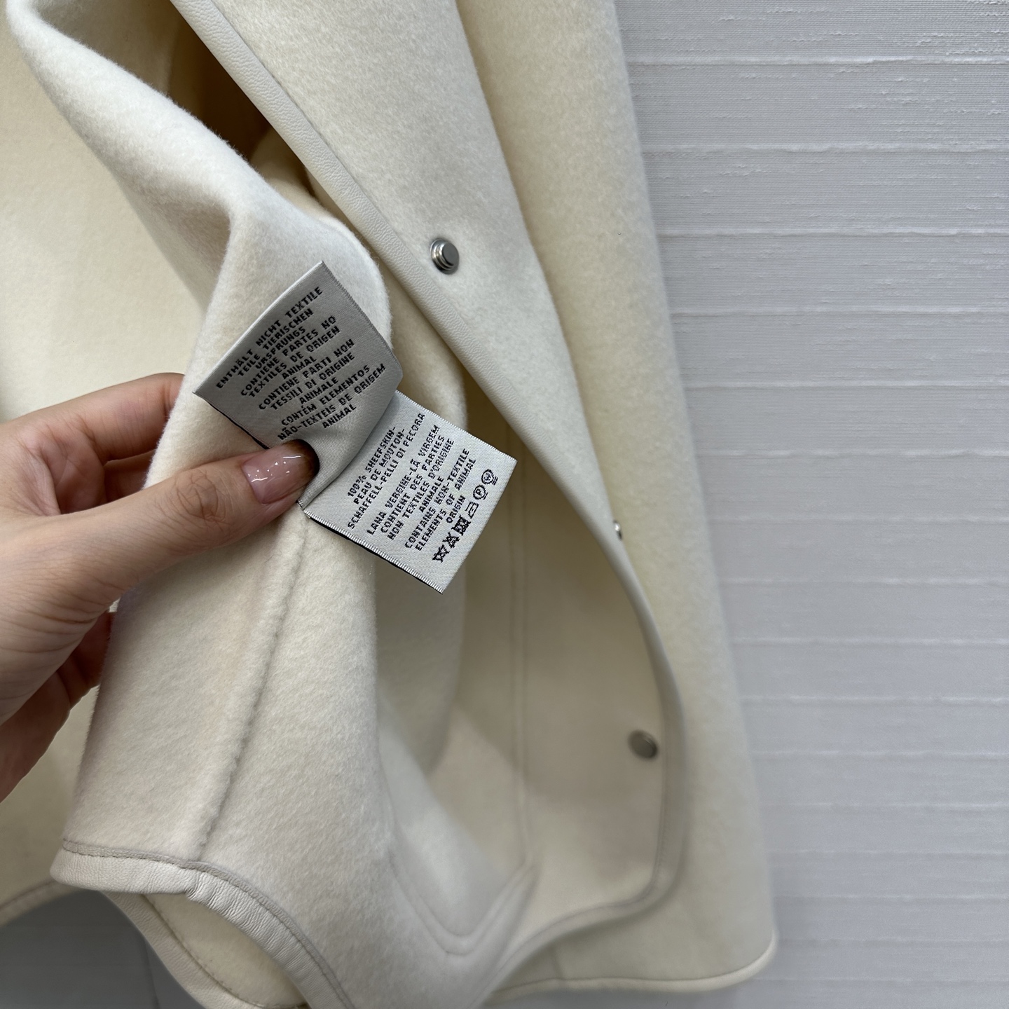 独家首发❤️H 马家新品手工羊毛廓形夹克外套！100%小羊皮菱格纹绗缝翻扣大口袋装饰，小羊皮拼接包边工艺