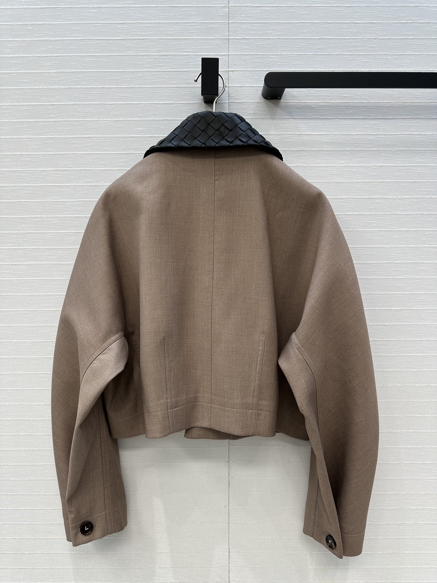 独家首发💕高端原单品质，BV长期主义。巴恩风休闲时髦穿搭！25s早秋新品夹克外套！定制进口100%小羊毛