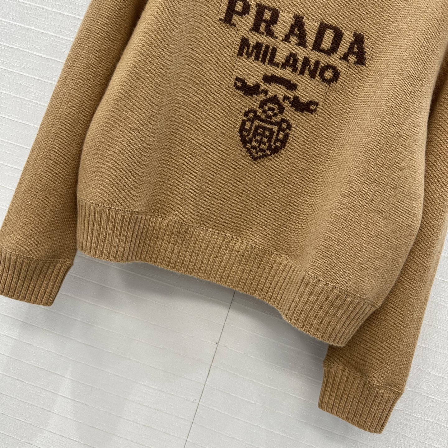 独家首发❤️高端原单品质 PR时髦精穿搭新品羊绒毛衣，极简主义叠搭高级单品，嵌花撞色字母低调奢华，气质减