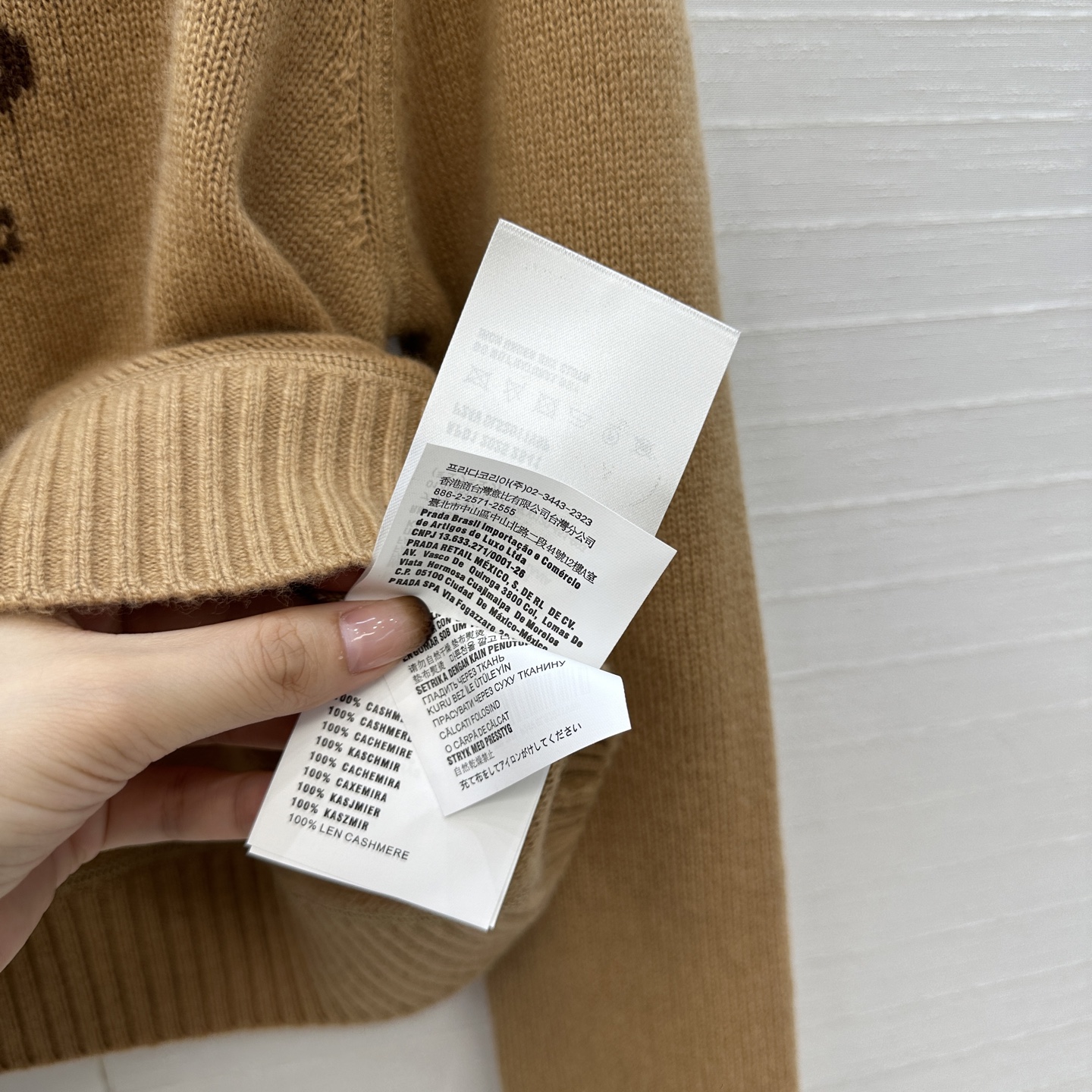 独家首发❤️高端原单品质 PR时髦精穿搭新品羊绒毛衣，极简主义叠搭高级单品，嵌花撞色字母低调奢华，气质减