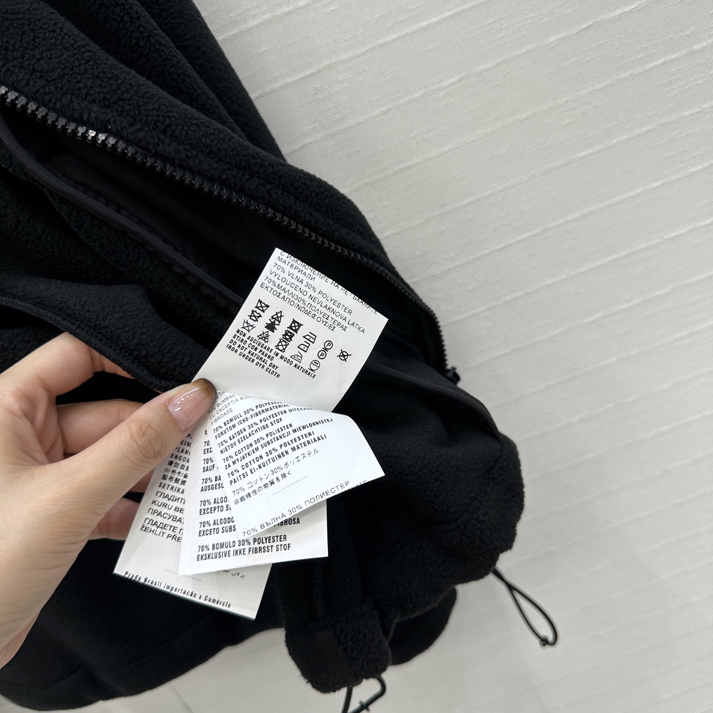 强烈推荐❤️miu系运动少女风穿搭 摇粒绒连帽拉链外套！宽松休闲版型百搭不挑人！经典抽绳调节设计上身随性