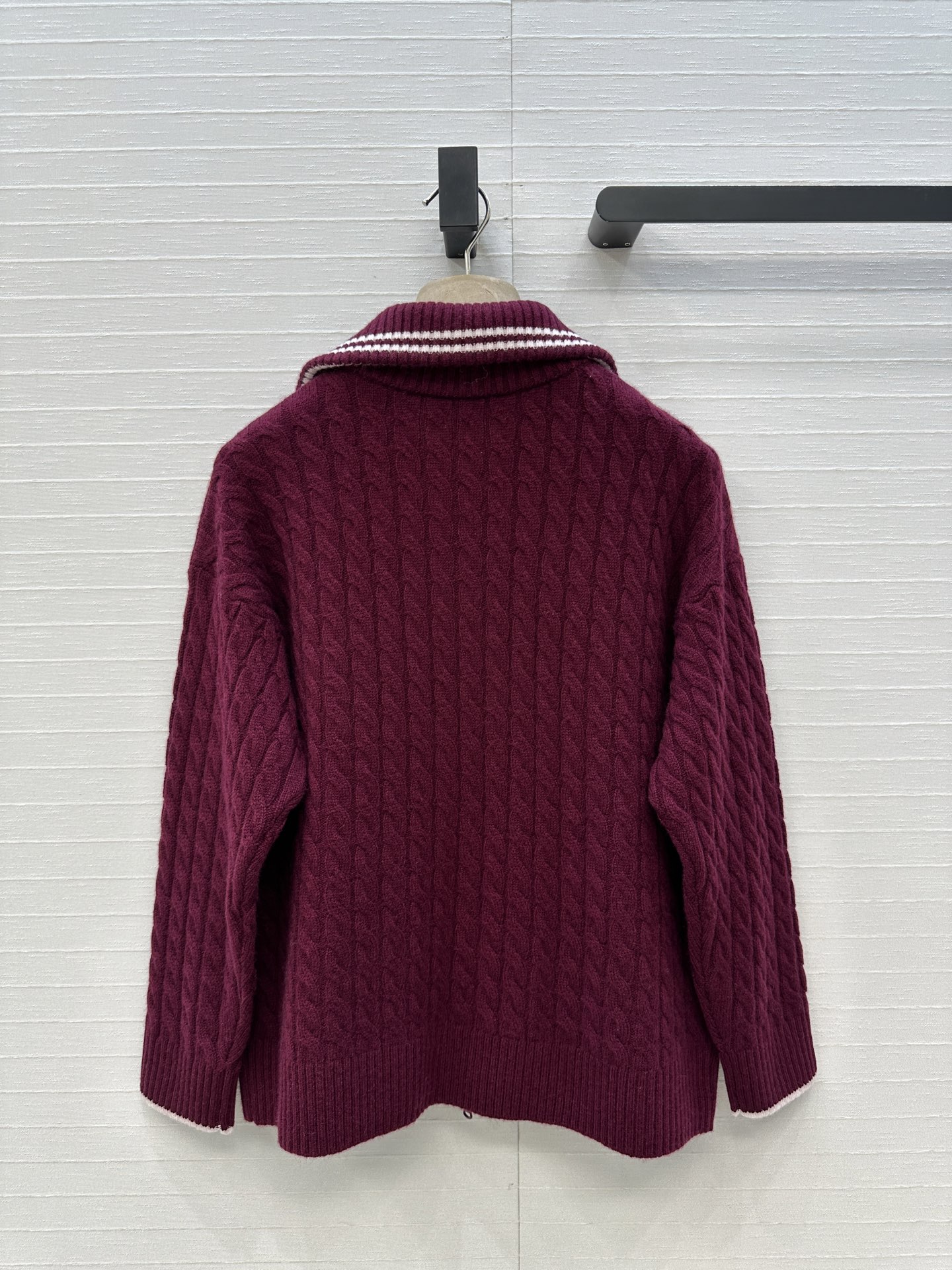 独家首发🍒高端原单品质！行走的高定 Bc温网穿搭，网球胶囊系列，徽标装饰羊绒拉链外套，减龄学院风配色条纹