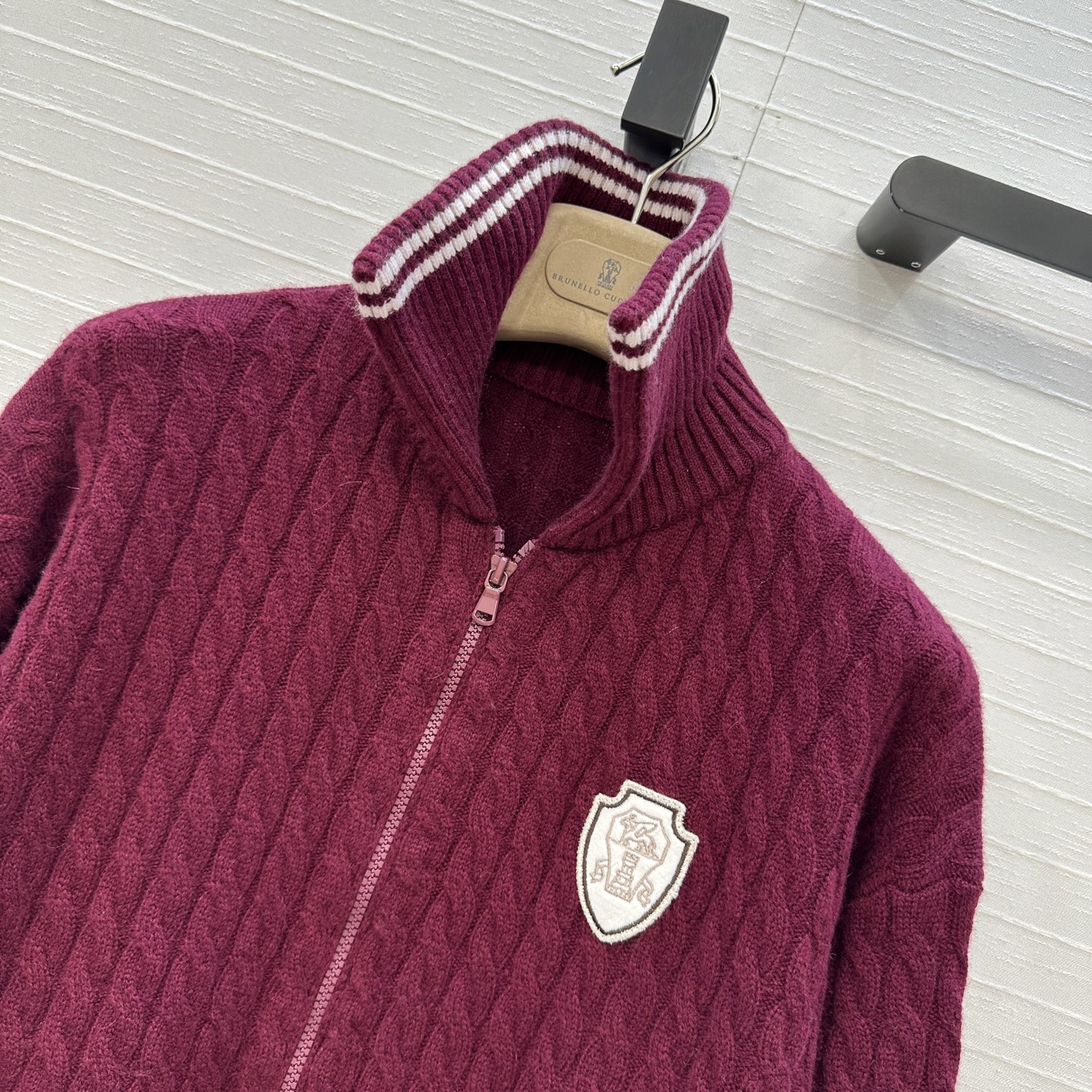 独家首发🍒高端原单品质！行走的高定 Bc温网穿搭，网球胶囊系列，徽标装饰羊绒拉链外套，减龄学院风配色条纹