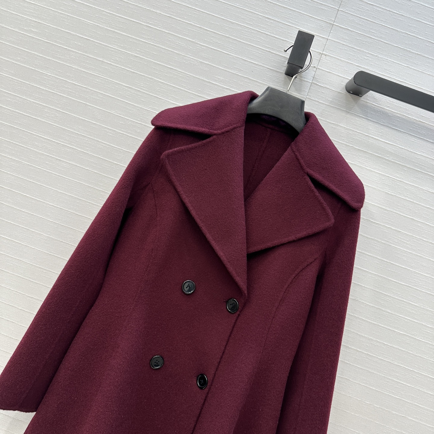 独家首发❤️高端原单品质！Alai*秋冬法式复古穿搭手工羊绒大衣外套！利落有型大翻领 双排扣设计A摆剪裁