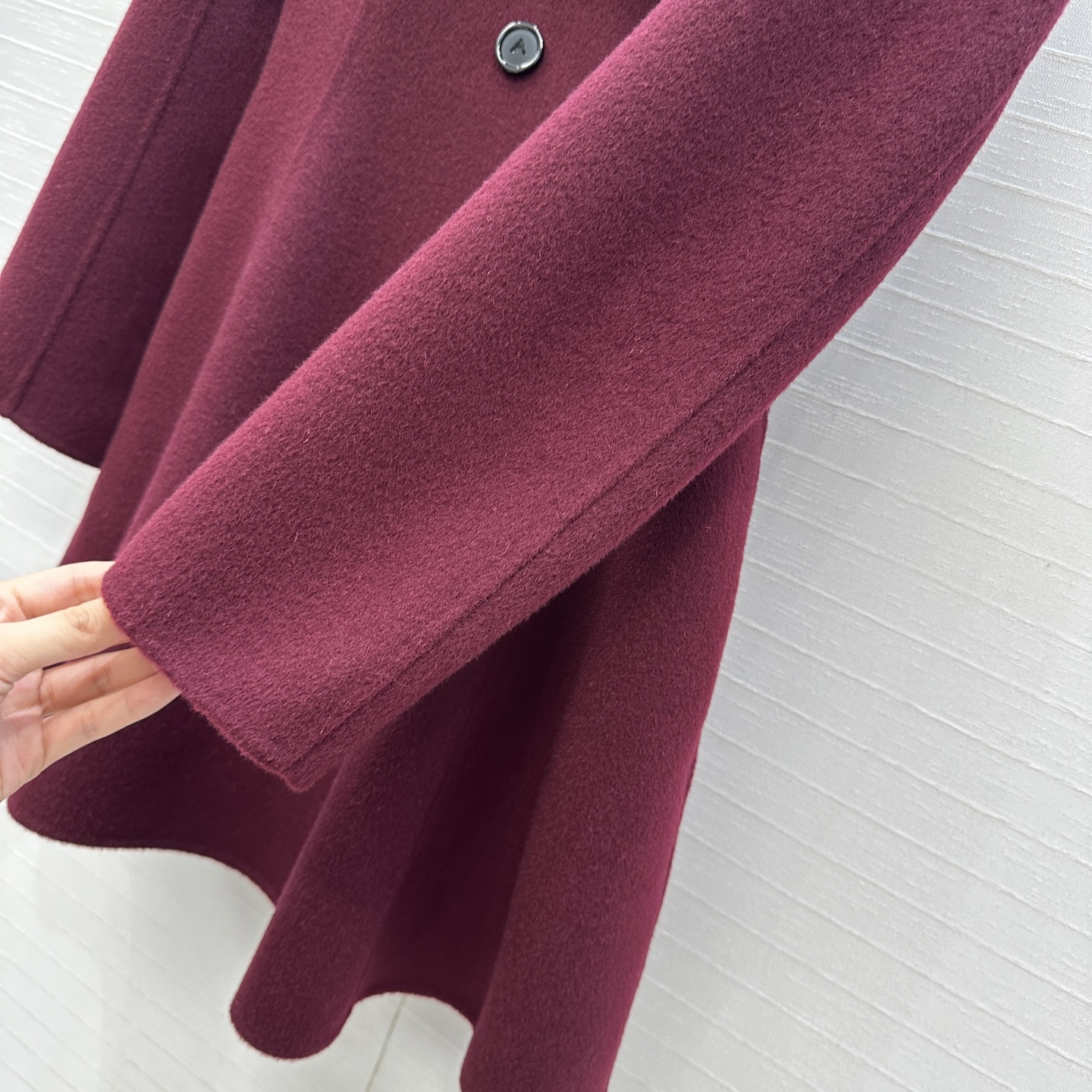 独家首发❤️高端原单品质！Alai*秋冬法式复古穿搭手工羊绒大衣外套！利落有型大翻领 双排扣设计A摆剪裁