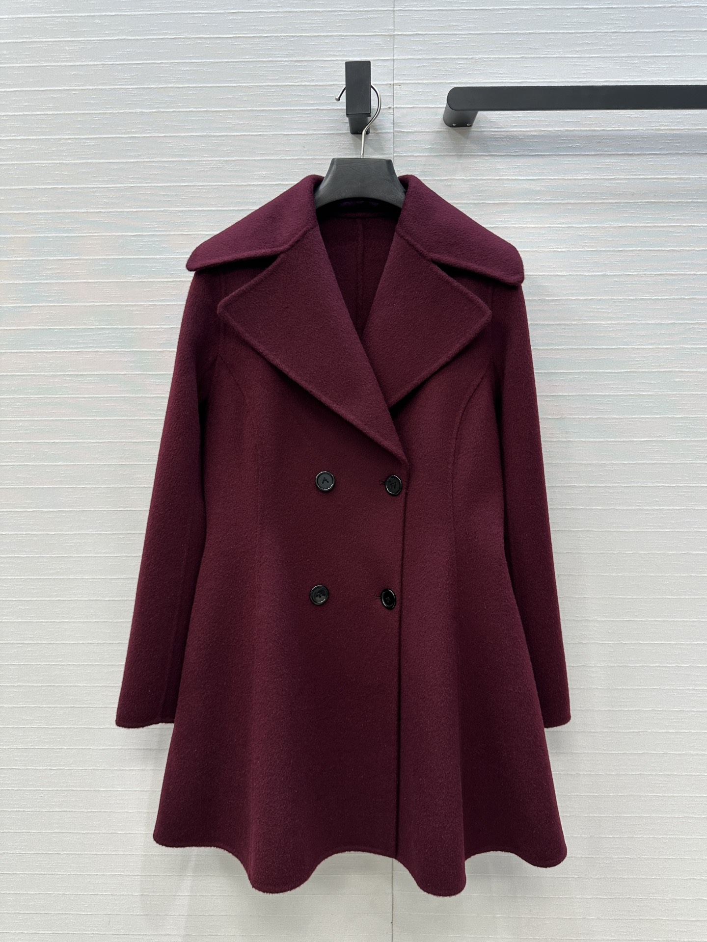 独家首发❤️高端原单品质！Alai*秋冬法式复古穿搭手工羊绒大衣外套！利落有型大翻领 双排扣设计A摆剪裁