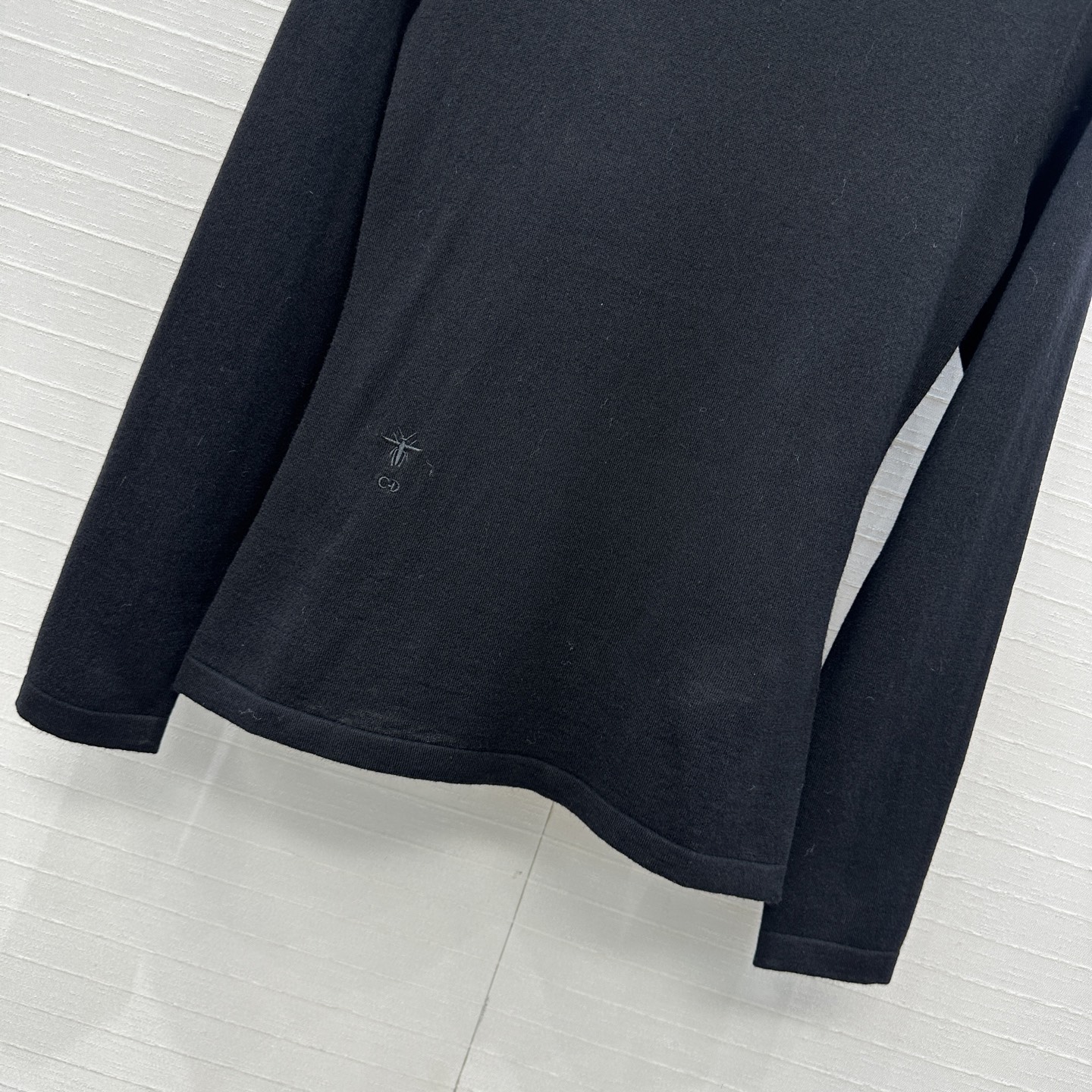 爆单推荐❤️Dio*经典回归人手必备的羊毛针织打底衫！定制CD刺绣标志低调奢华。气质高领修身版型不挑人精