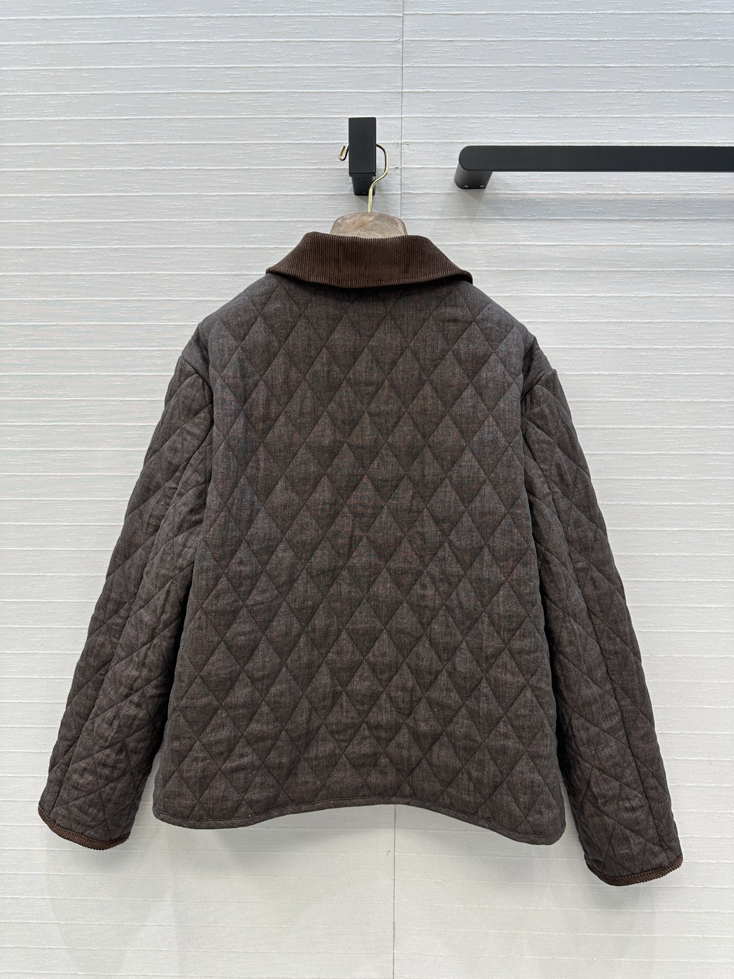 独家首发❤️高端品质，Loro Piana复古优雅老钱风穿搭，菱形绗缝绒面亚麻棉服外套，灯芯绒领边拼接设