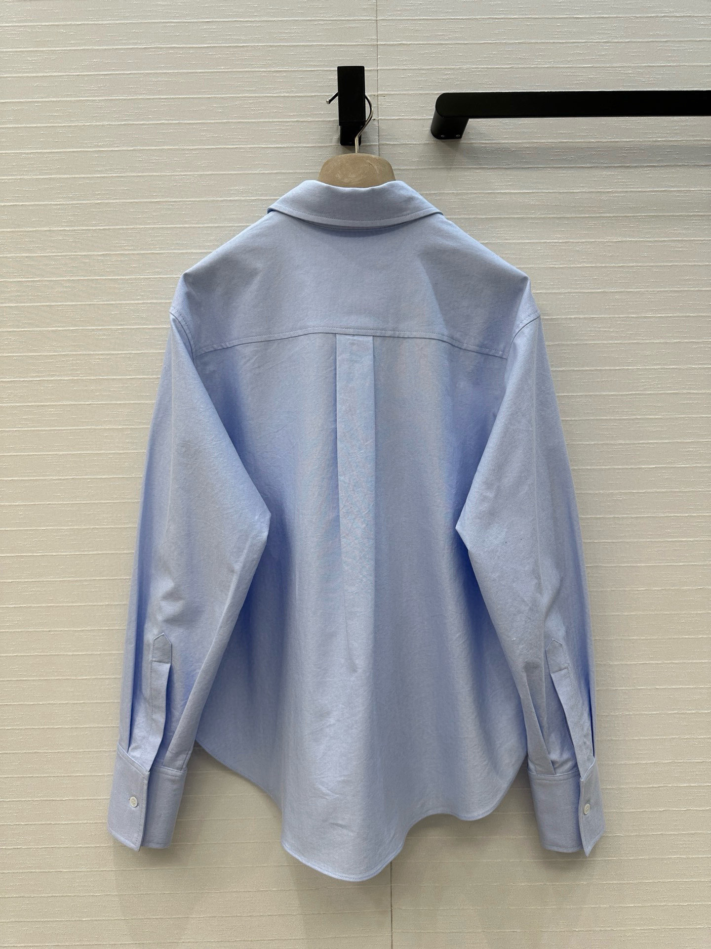 独家首发❤️原单品质，Bc长期主义穿搭！干净松弛老钱风牛津棉布衬衫！金属感刺绣徽章图案低调奢华细节感满满