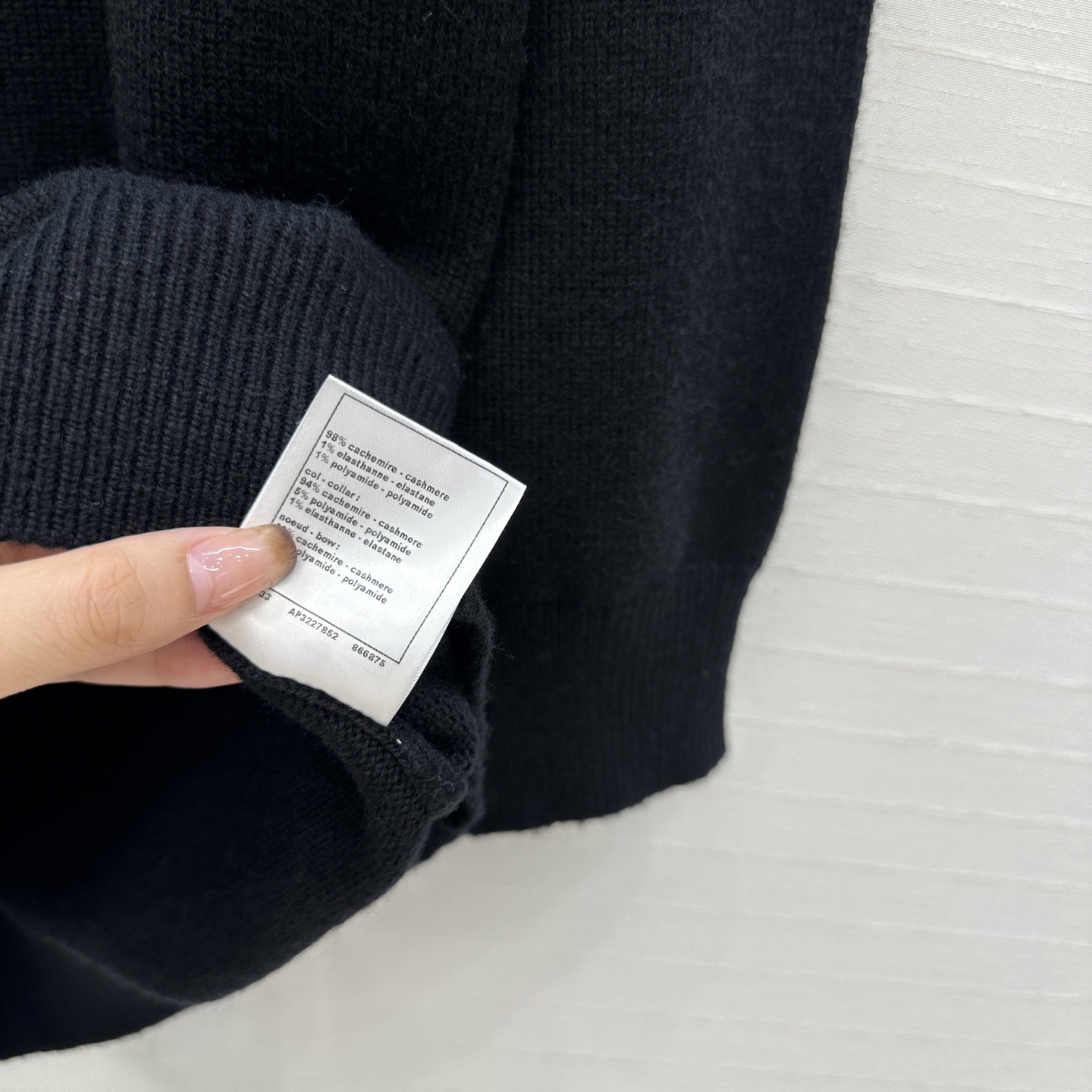 独家首发❤️高端原单品质，Coco25k新品黑白蝴蝶结🎀元素针织毛衣裙，进口混纺纱线质感细腻柔软。蝴蝶结