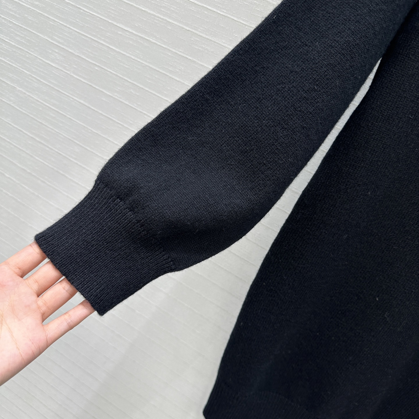 独家首发❤️高端原单品质，Coco25k新品黑白蝴蝶结🎀元素针织毛衣裙，进口混纺纱线质感细腻柔软。蝴蝶结