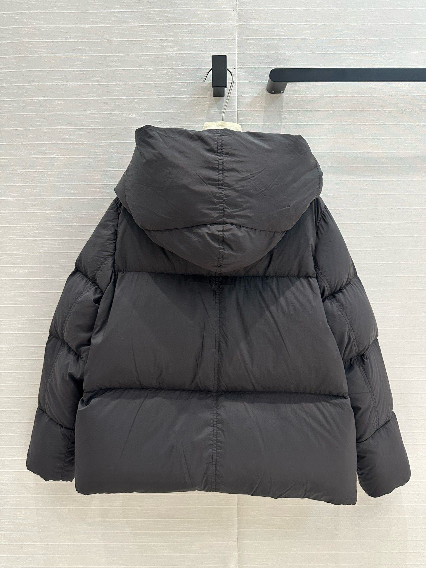 高端原单品质！Canad* Goos*秋冬连帽短款面包羽绒服！定制五金配件所有细节处理全面到位 ！简约流