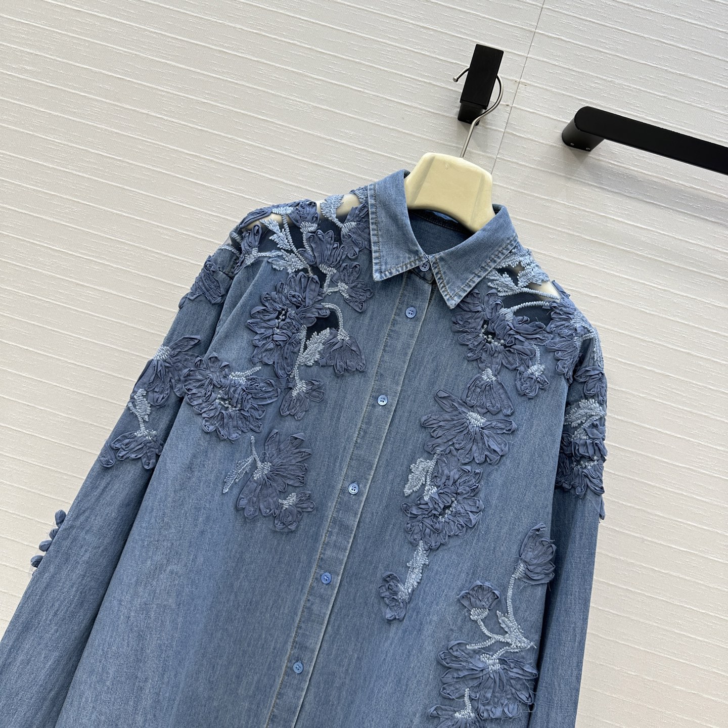 高端原单品质❤️Es蕾丝之王！高定蕾丝绣花拼接丝棉衬衫！重工艺定位立体盘花刺绣工艺精致高级！进口面料细腻