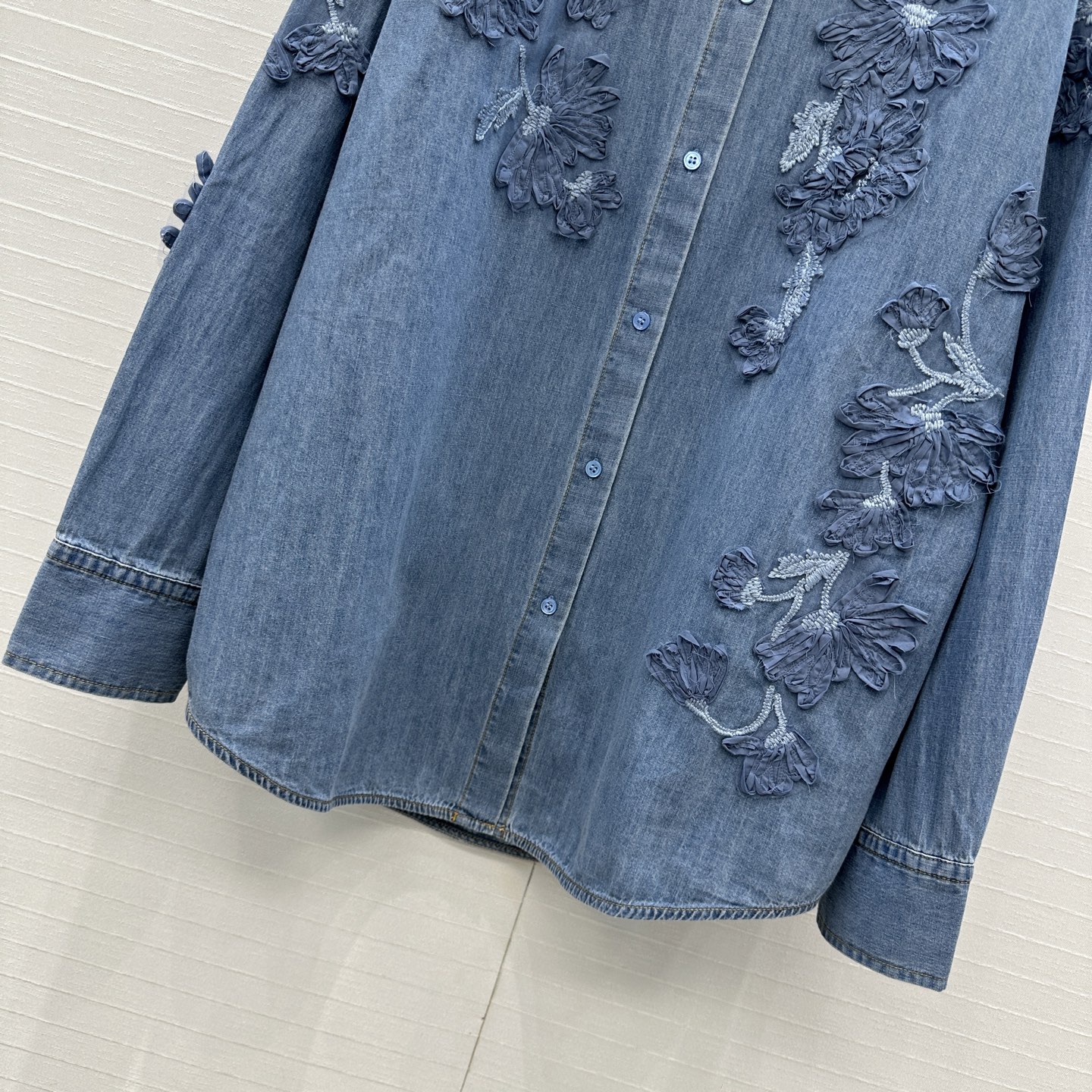 高端原单品质❤️Es蕾丝之王！高定蕾丝绣花拼接丝棉衬衫！重工艺定位立体盘花刺绣工艺精致高级！进口面料细腻