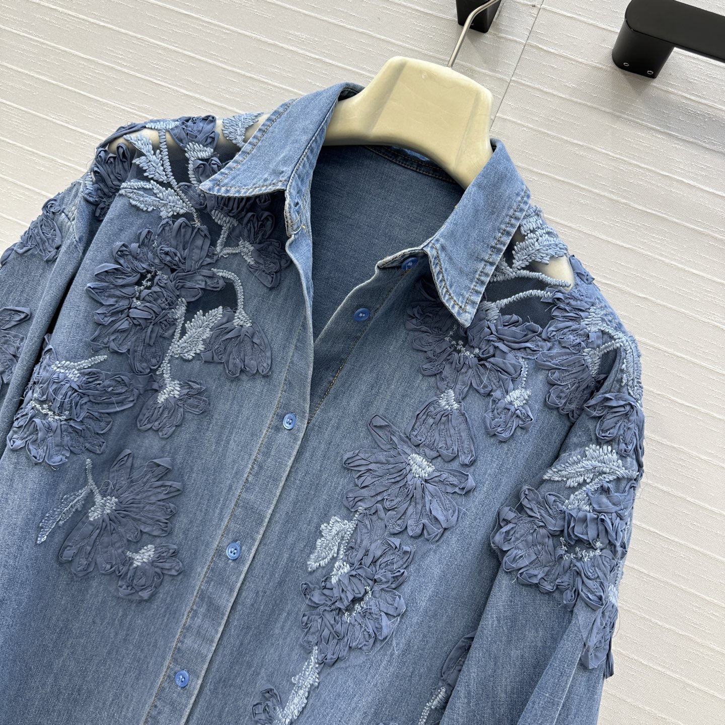 高端原单品质❤️Es蕾丝之王！高定蕾丝绣花拼接丝棉衬衫！重工艺定位立体盘花刺绣工艺精致高级！进口面料细腻